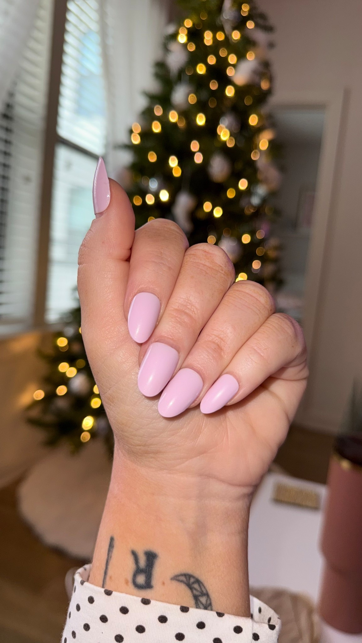 Baby pink glue-on nails 🩷

#LTKselfcare #LTKSaleAlert #LTKBeauty