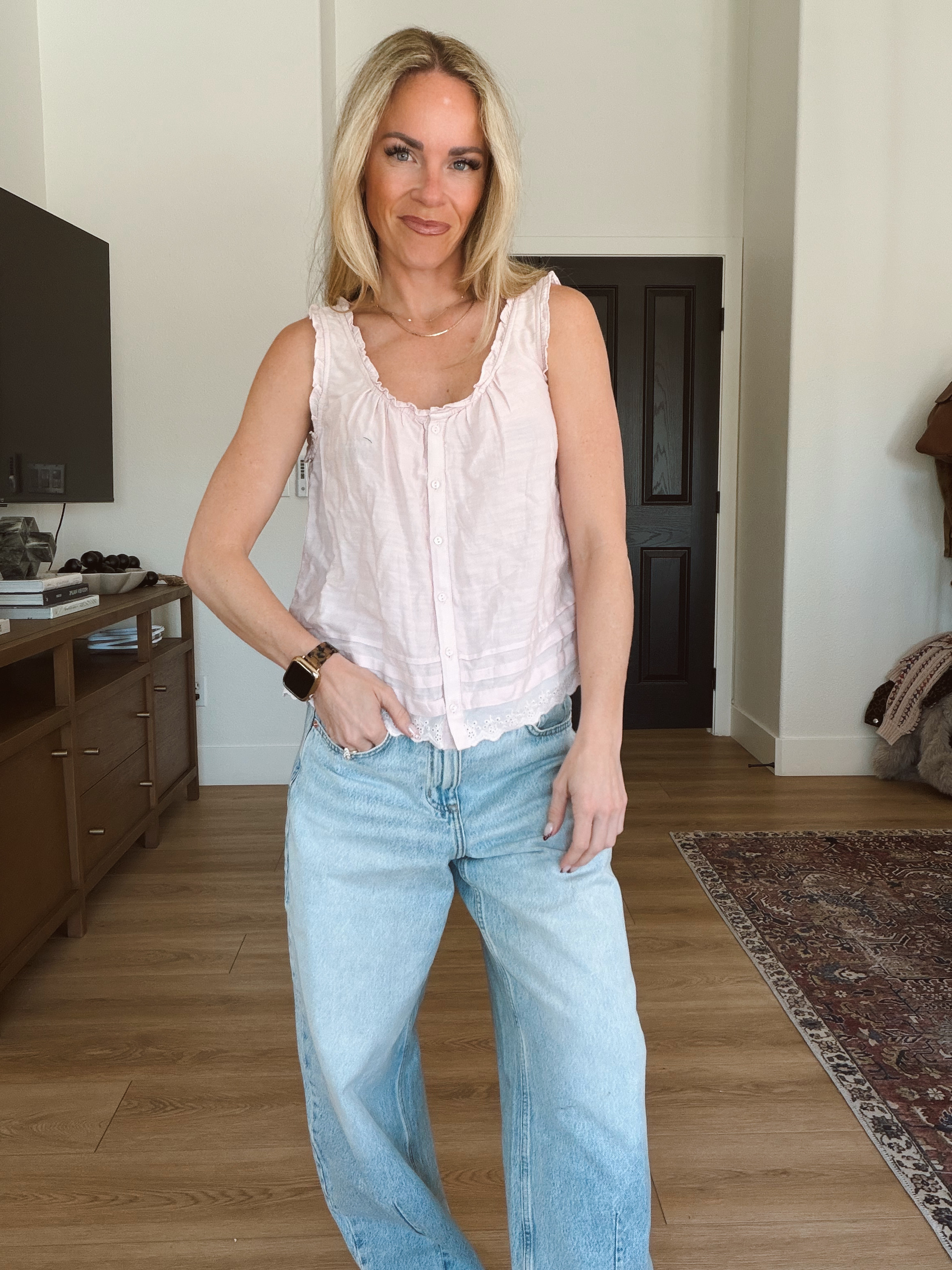 How cute is this top for spring? The cutest blush pink color!

spring style, spring outfits 

 #LTKSeasonal