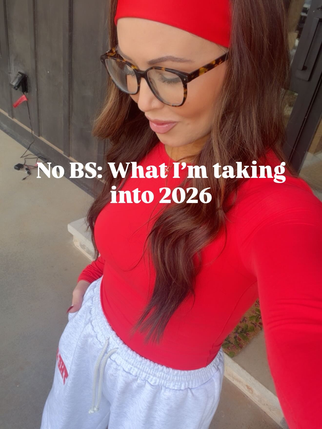 I’m not chasing trends into 2026 — I’m keeping the things I actually use, love, and reach for every single day.

These are the pieces that earned their spot:
the comfy staples
the beauty products that actually work for me
the home items that made my daily life easier

Nothing extra. Nothing performative. Just things that fit my real life.

#amazonfavorites
#everydayessentials
#over30style
#intentionalliving
#reallifeproducts

#LTKFindsUnder50 #LTKOver40 #LTKSaleAlert