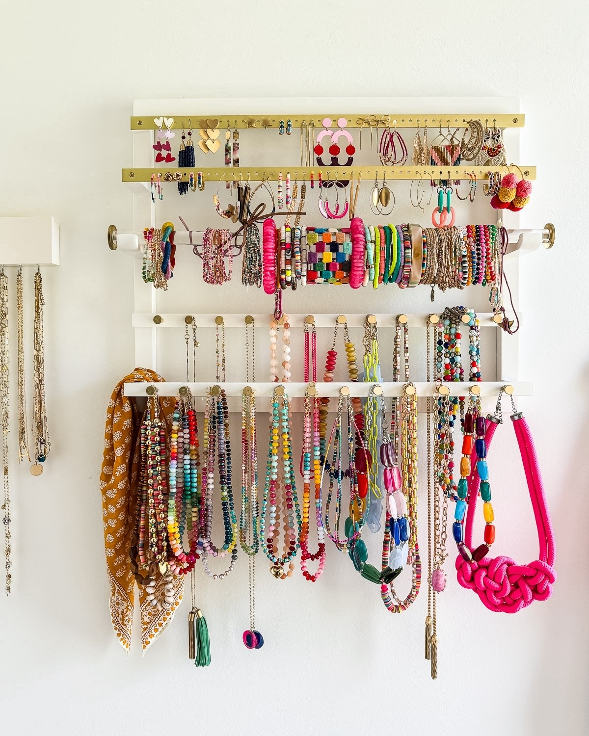 I woke up to lots of requests for the link to my jewelry organizer ❤️ i’ve also tagged some of the jewelry pieces that I’ve been asked about the most! 

#LTKFindsUnder100 #LTKHome