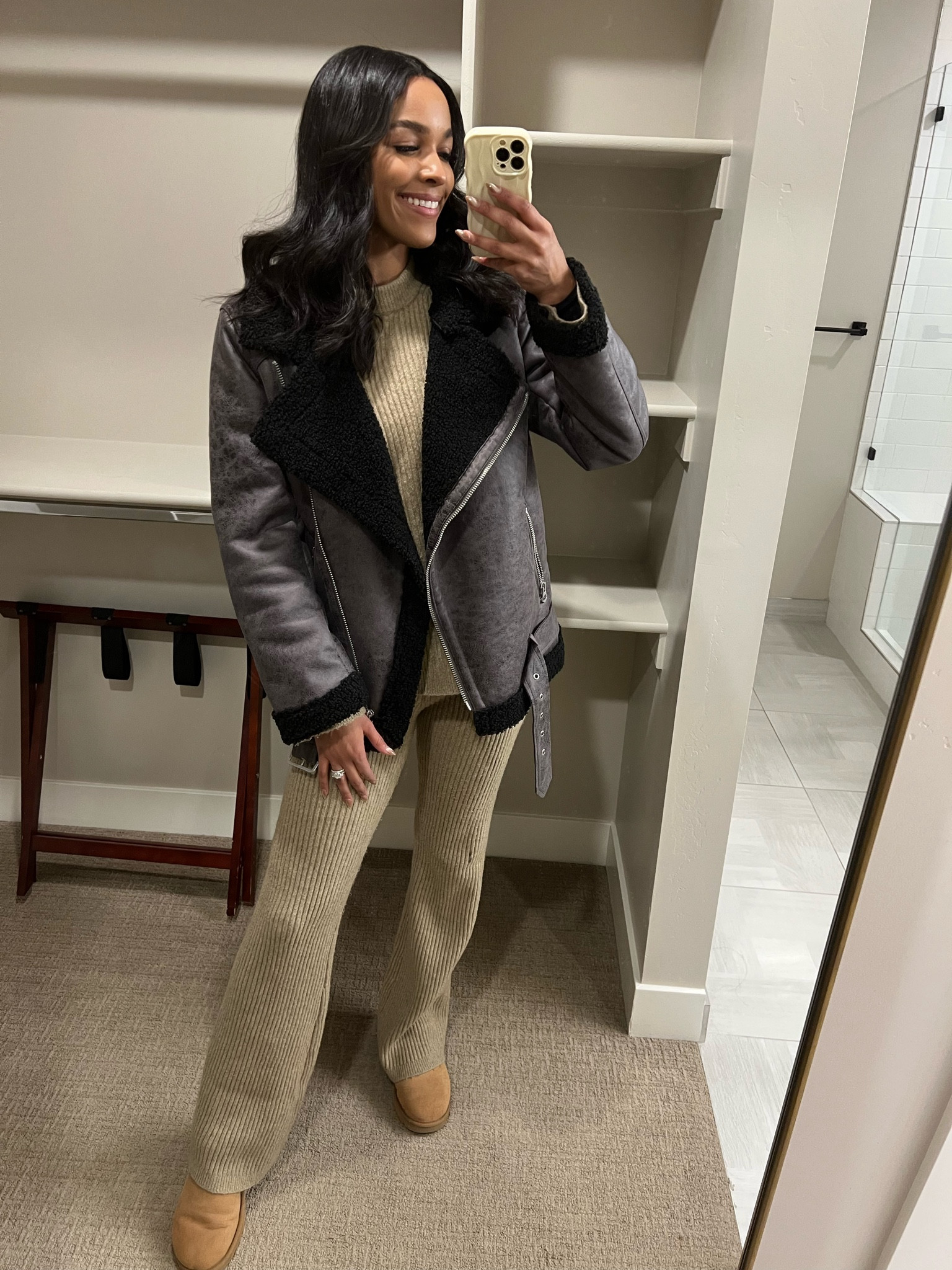 Travel outfit 


#LTKSeasonal #LTKGiftGuide #LTKActive