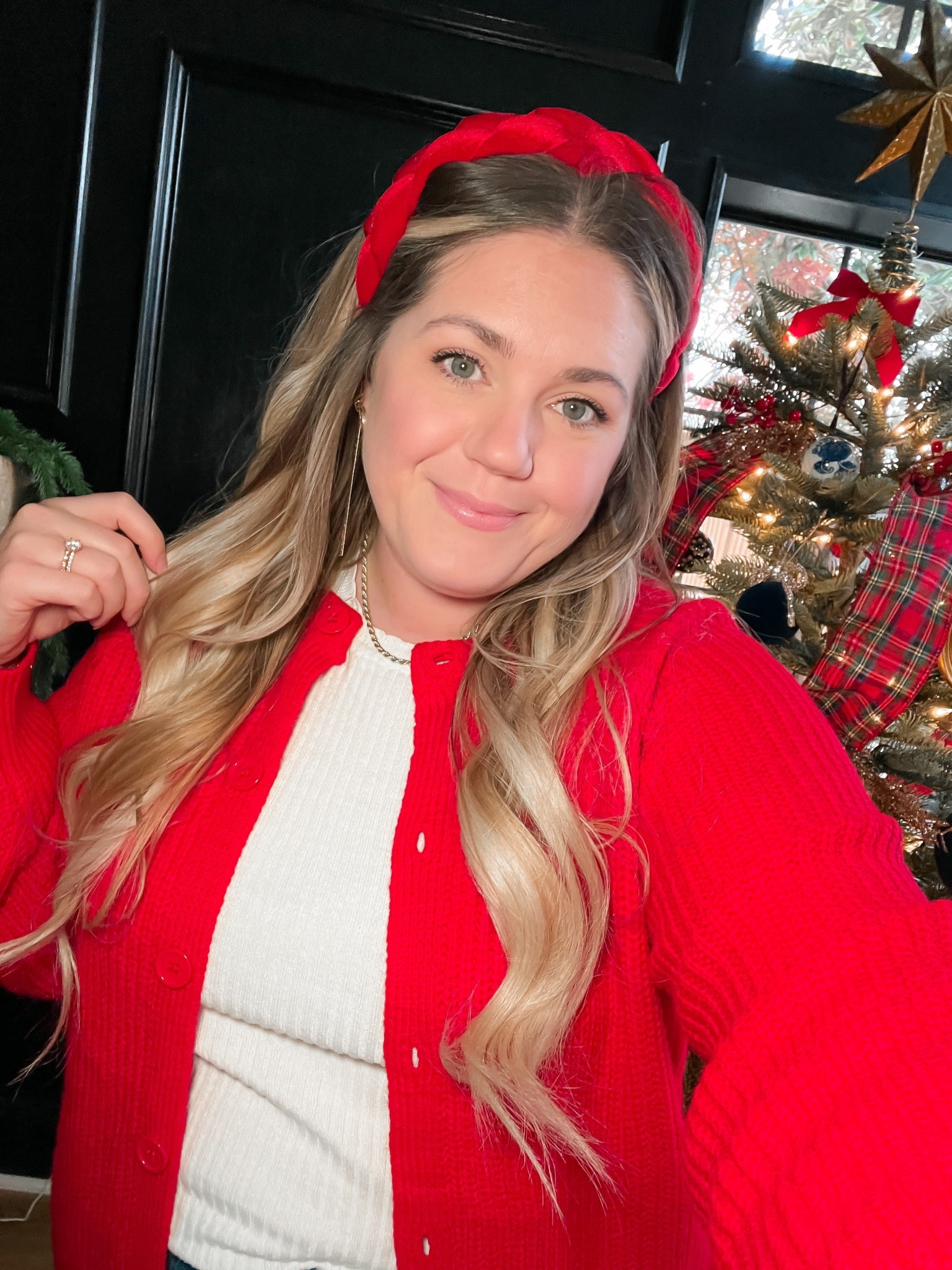 Headed to go bake Christmas cookies with girlfriends! ❤️🎄🍪

Holiday outfit, red sweater, holiday sweater, red cardigan, holiday cardigan, Christmas sweater, casual holiday outfit 

#LTKHoliday #LTKootd