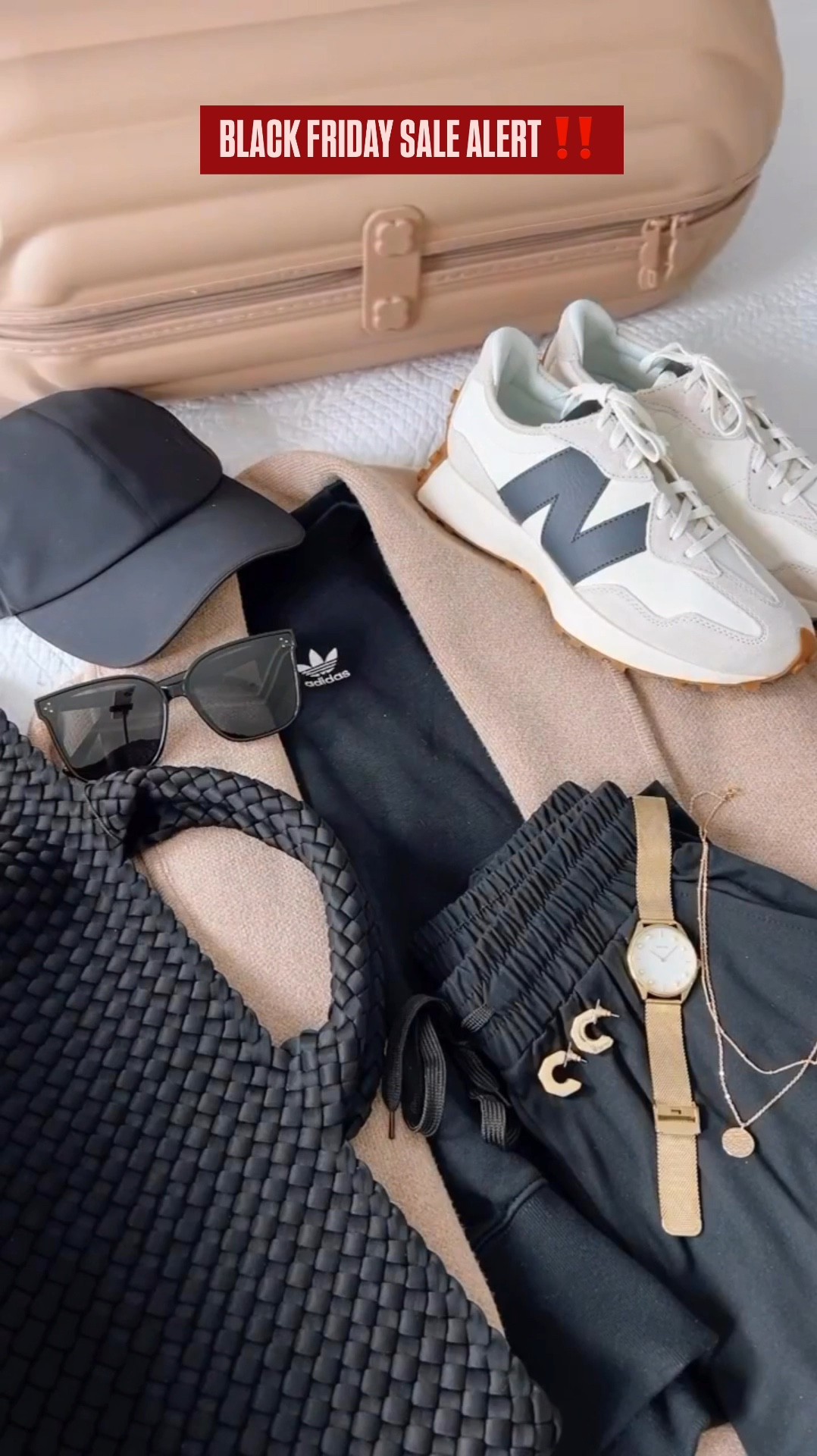 BLACK FRIDAY SALE! Airport travel outfit idea! 


#LTKSaleAlert #LTKU #LTKCyberWeek