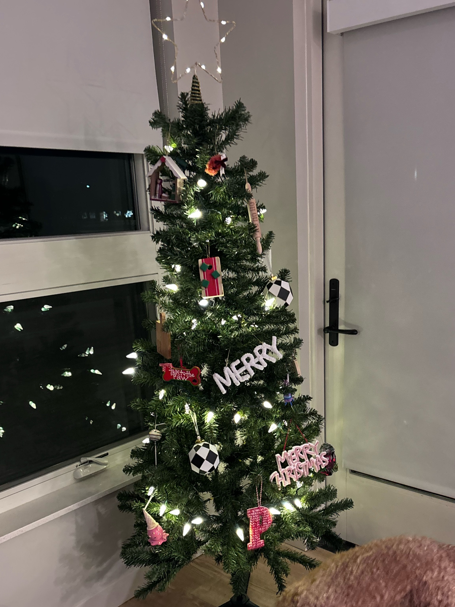 Super affordable 6ft tree that’s the perfect size for an apartment & has lasted us 3 years! 

#LTKHome #LTKSeasonal #LTKHoliday