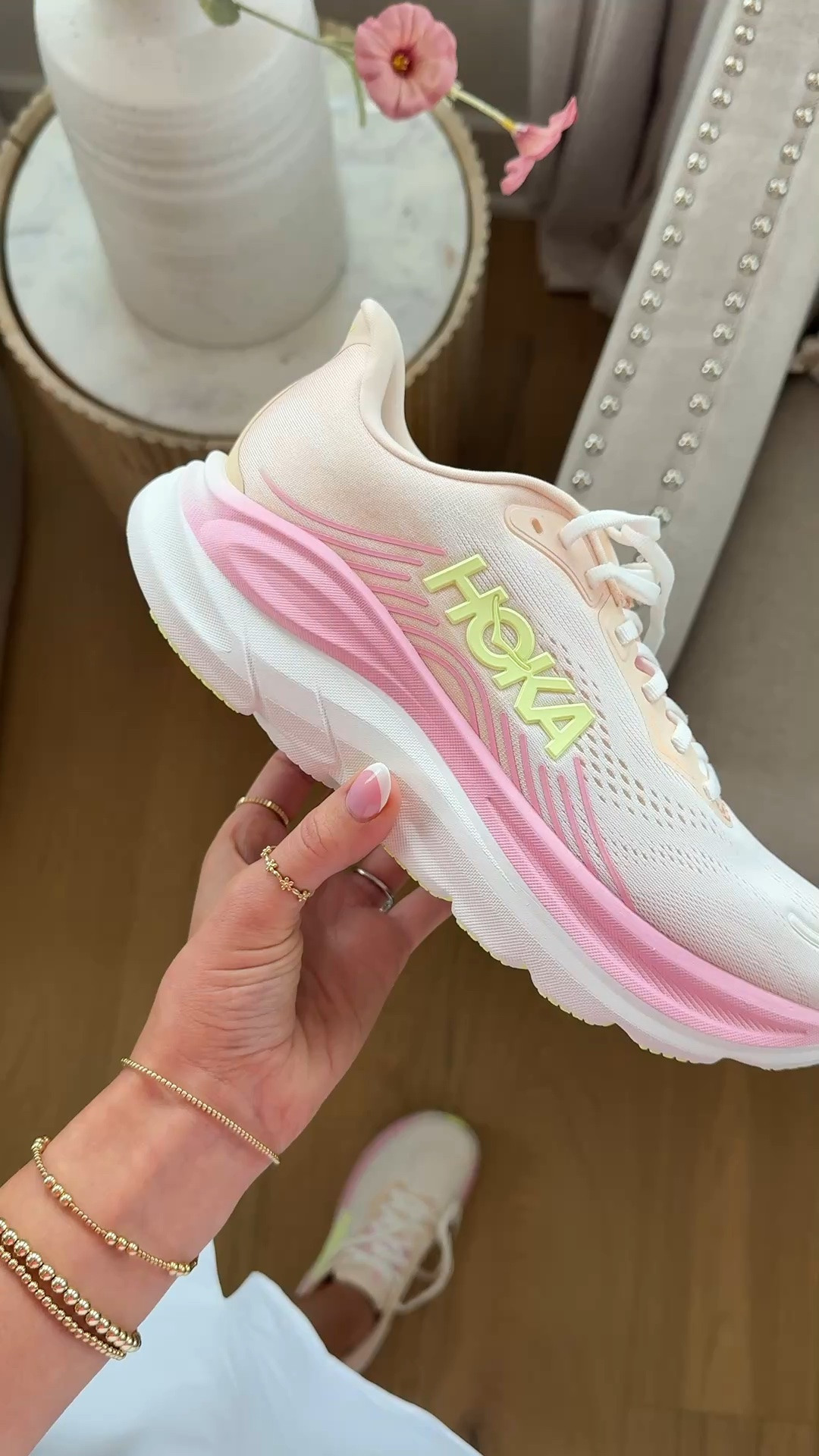 the COMFIEST workout shoes!! Got these a few weeks ago & can’t stop wearing them. Come in so many colors!

#LTKgrwm #LTKdayinmylife #LTKfitnessgoals