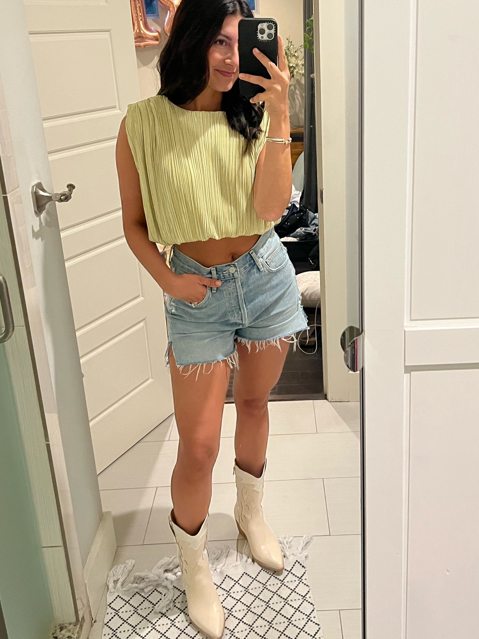 Small top / 27 bottoms