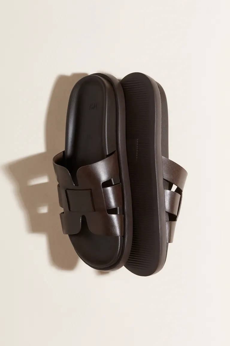 Slides - Dark brown - Ladies | H&M GB | H&M (UK, MY, IN, SG, PH, TW, HK)