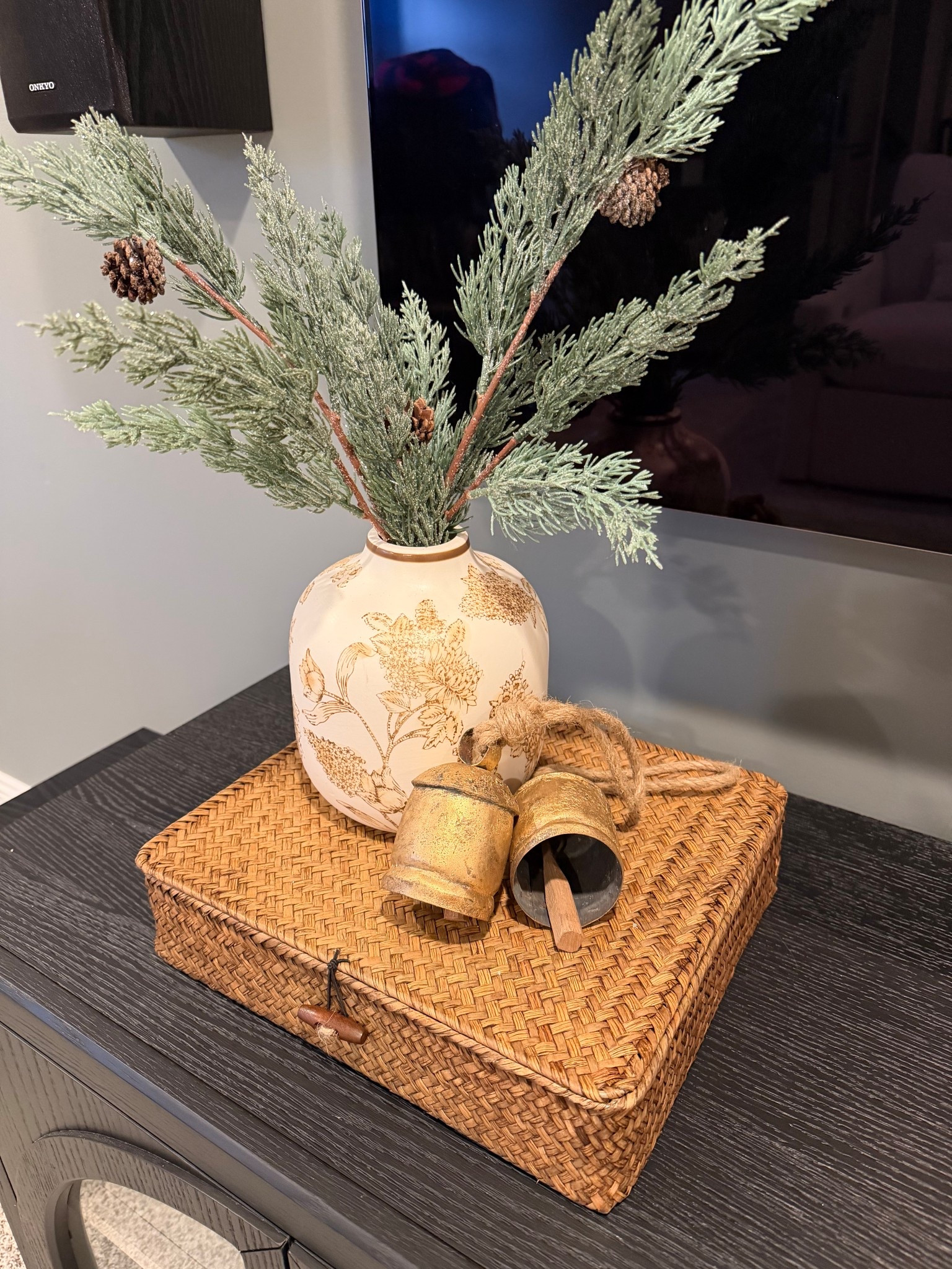 Christmas decor and inspiration 

#LTKStyleTip #LTKHome #LTKHoliday