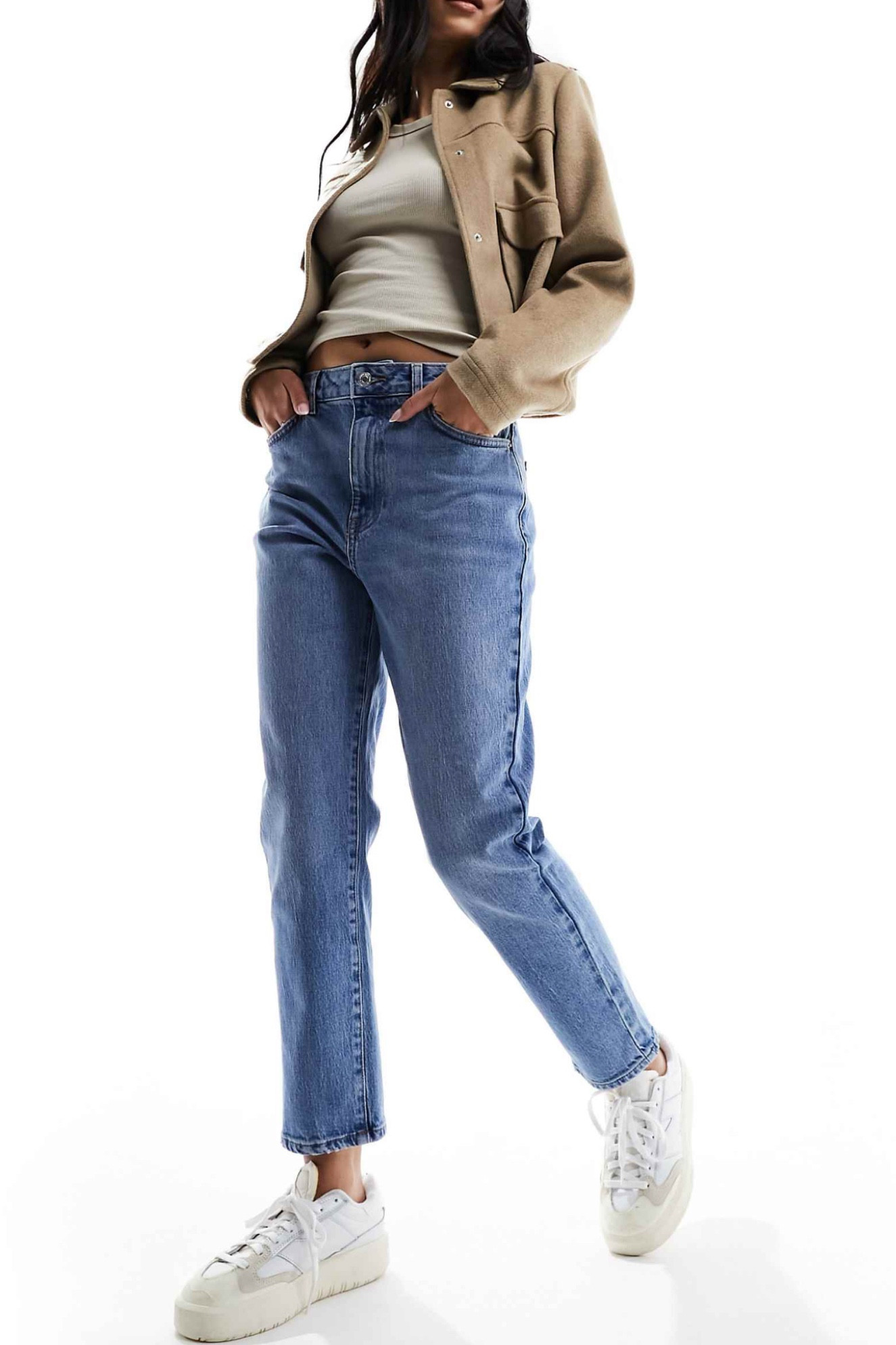 STRAIGHT LEG JEANS