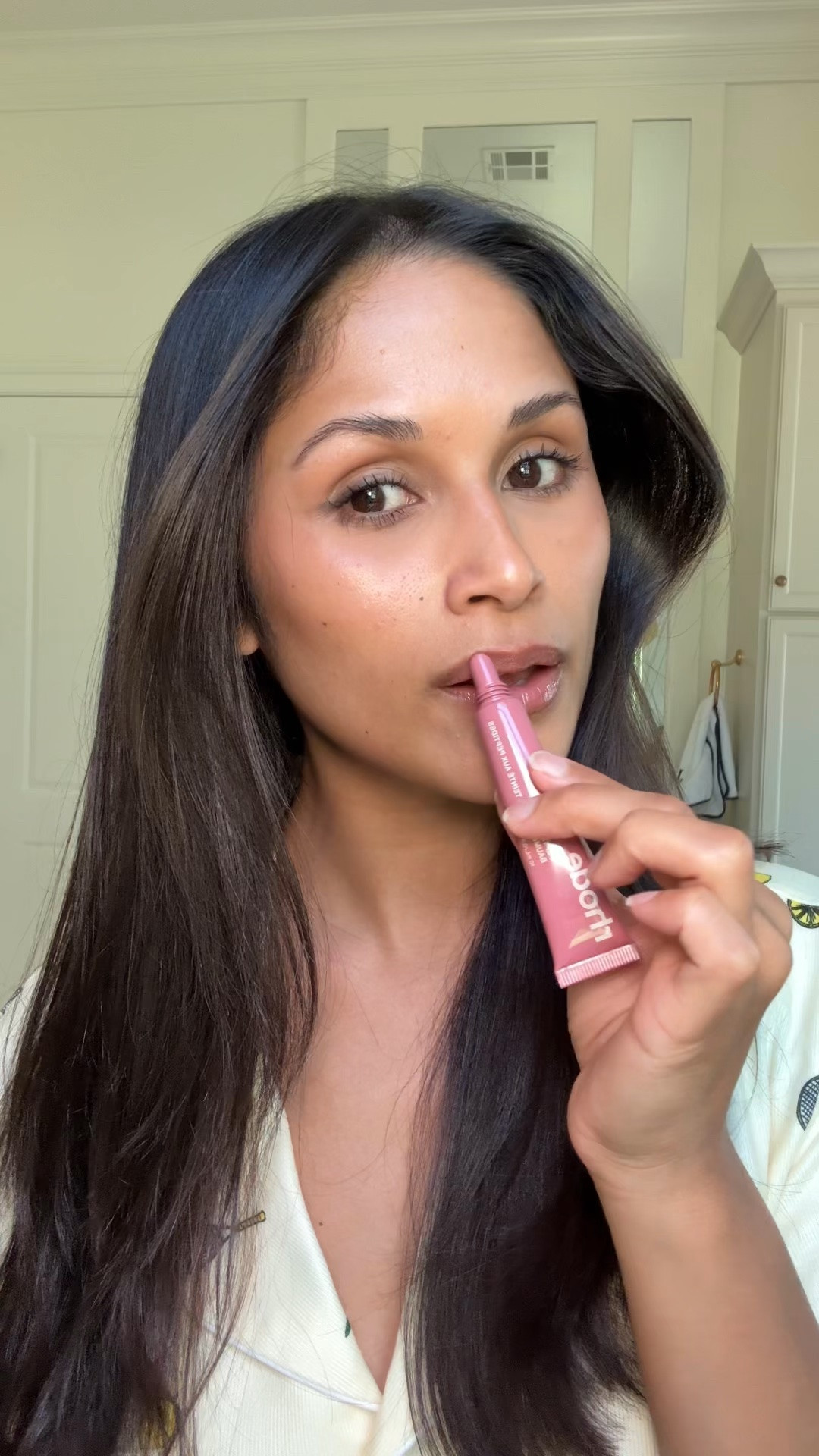 No foundation makeup look with rhode beauty products! Linking everything I used here!

#LTKBeauty #LTKgrwm