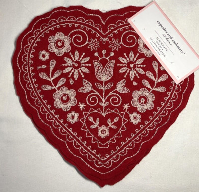 Cupcakes and Cashmere PLACEMATS (4) HEARTS Valentines Day Embroidered RED NWT | eBay US