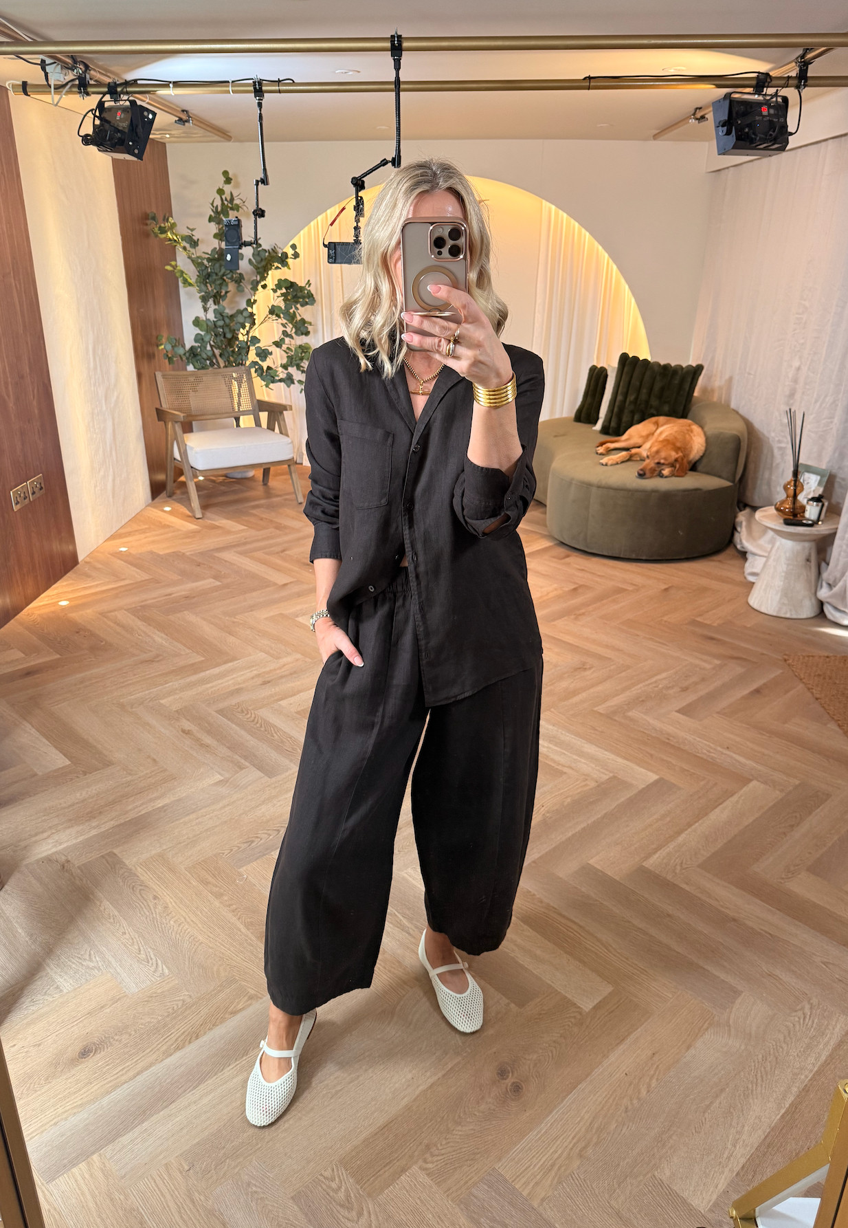 That linen set…the one you look at, don’t buy… and then regret all summer long? Yep - this is that set.

And here’s why it works so hard for you:
✨ Wear it as a full set = instant outfit (no thinking required) ✨ Split it up = double the outfits, double the wear ✨ Throw it over swimwear by the pool ✨ Or wear it for errands when you just want that effortless, put-together look

This is what I mean by picking pieces that will work for you in your wardrobe! 

And trust me… this is not the one you want to miss 🤍
 

 #LTKuk #LTKspring #LTKstyletip