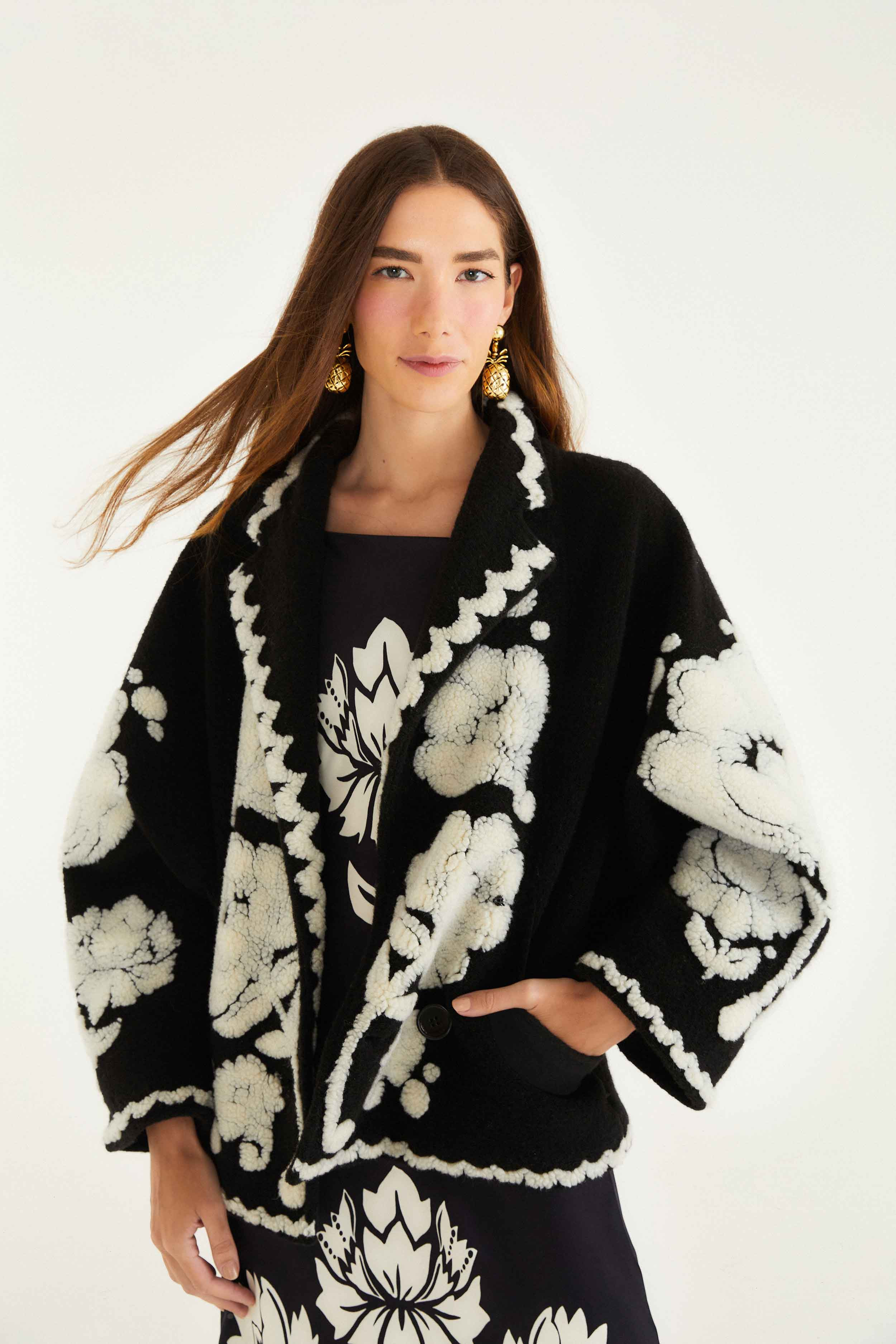 Black & White Floral Arabesque Fleece Coat | FARM Rio | FarmRio (US)