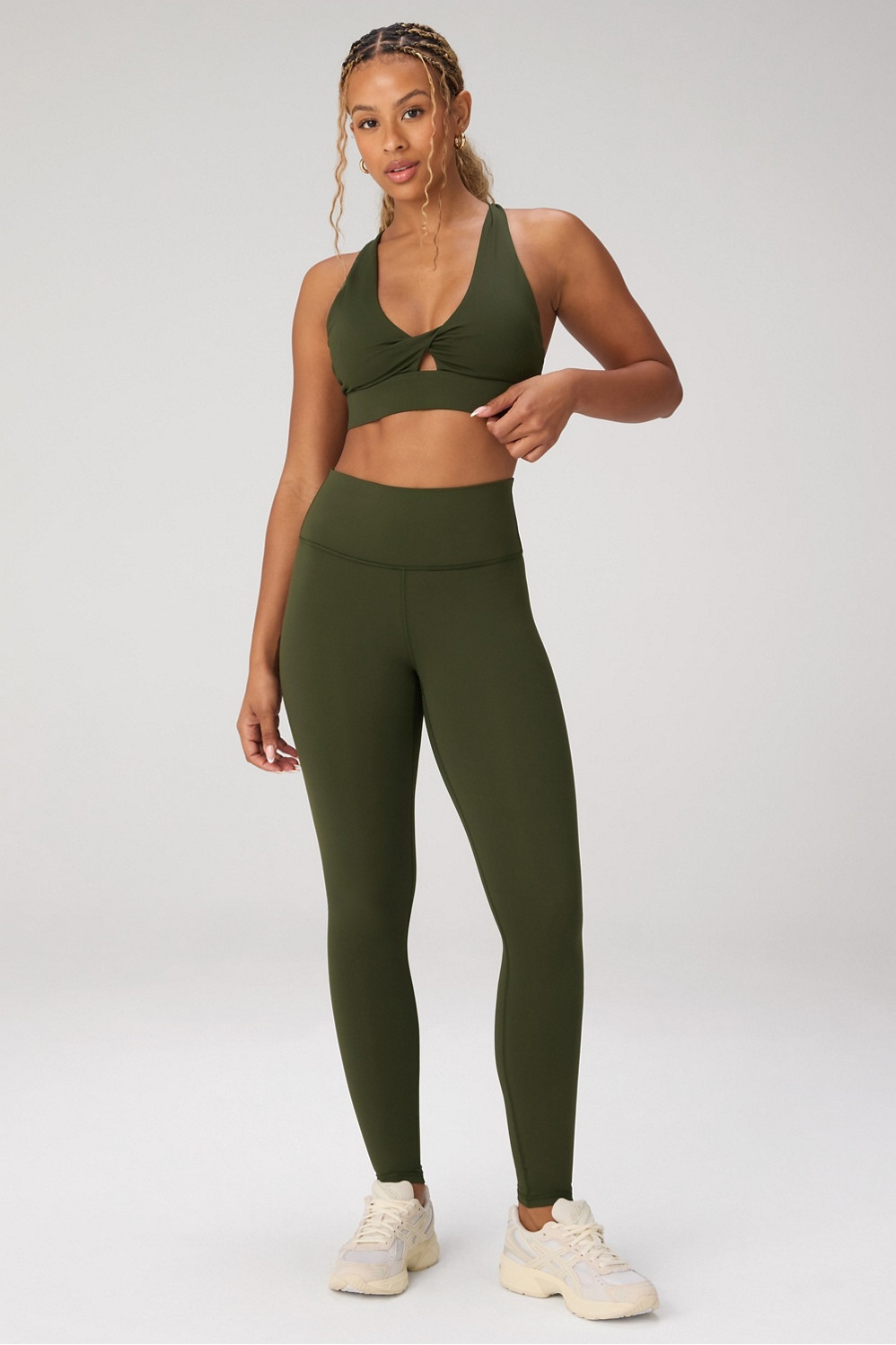 Oasis Twist Medium Impact Sports Bra | Fabletics