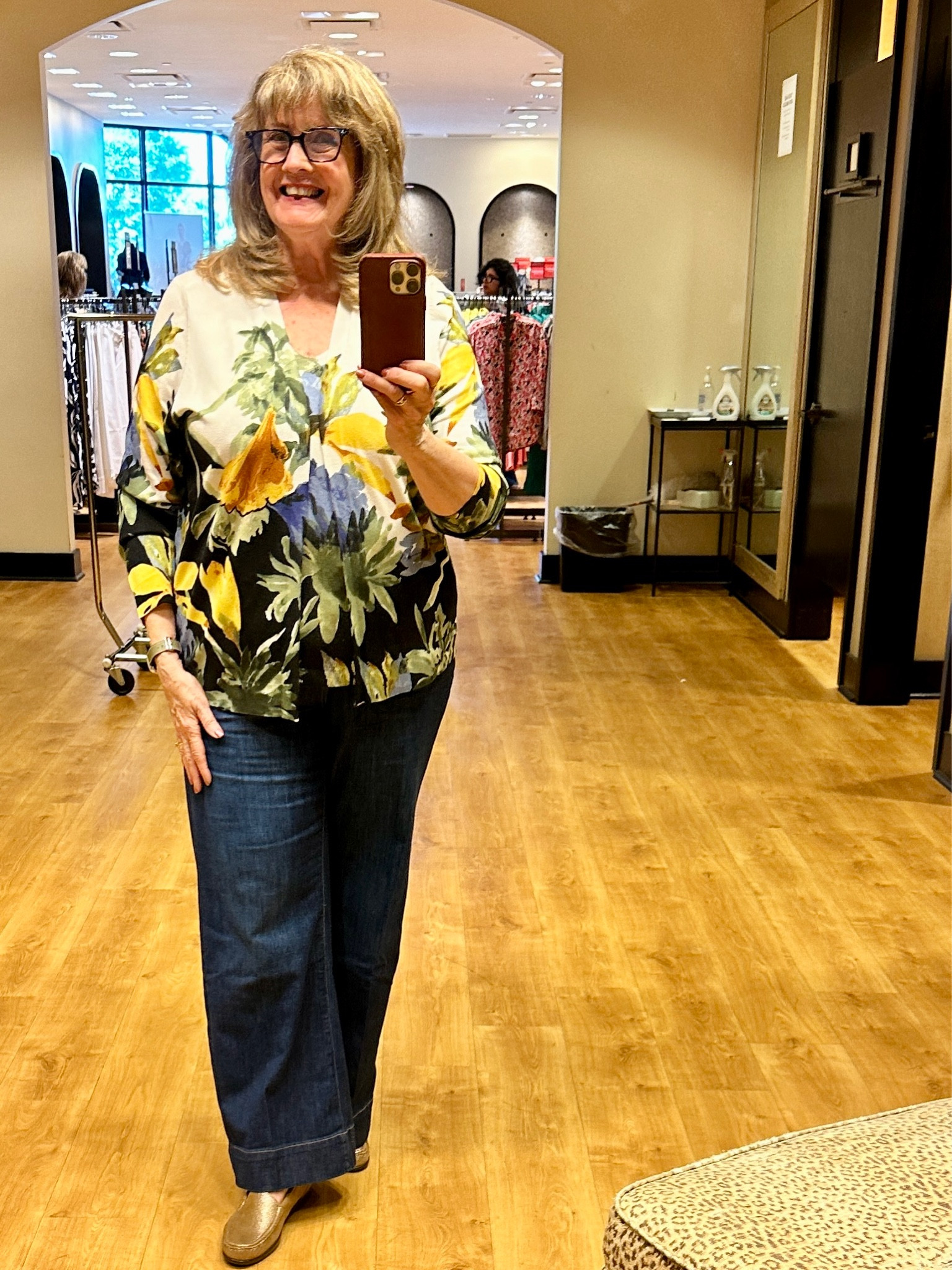 A super soft, beautiful cardigan & tank for early fall! 

#LTKSeasonal #LTKMidsize #LTKOver40
