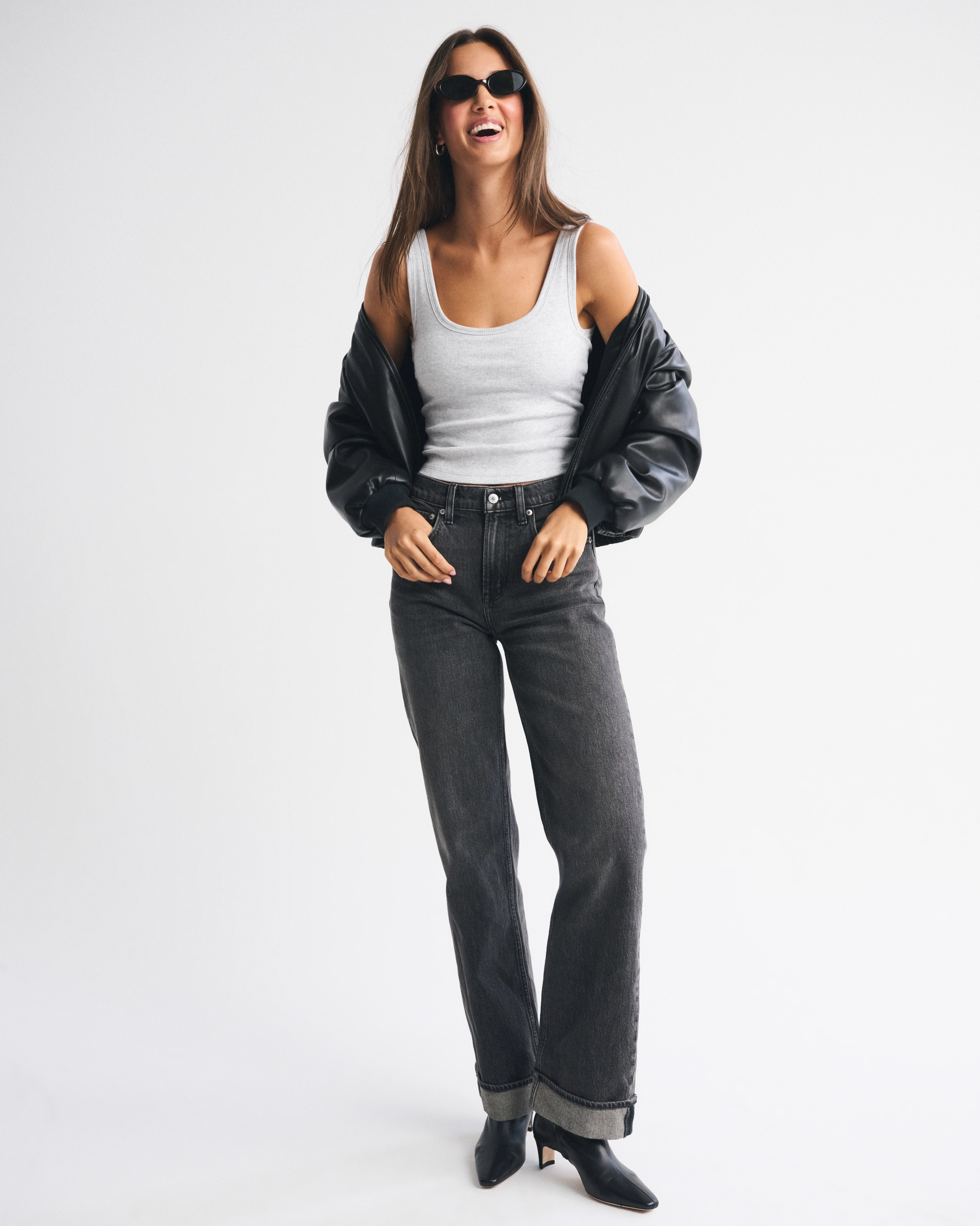 High Rise 90s Relaxed Cuffed Hem Jean | Abercrombie & Fitch (US)
