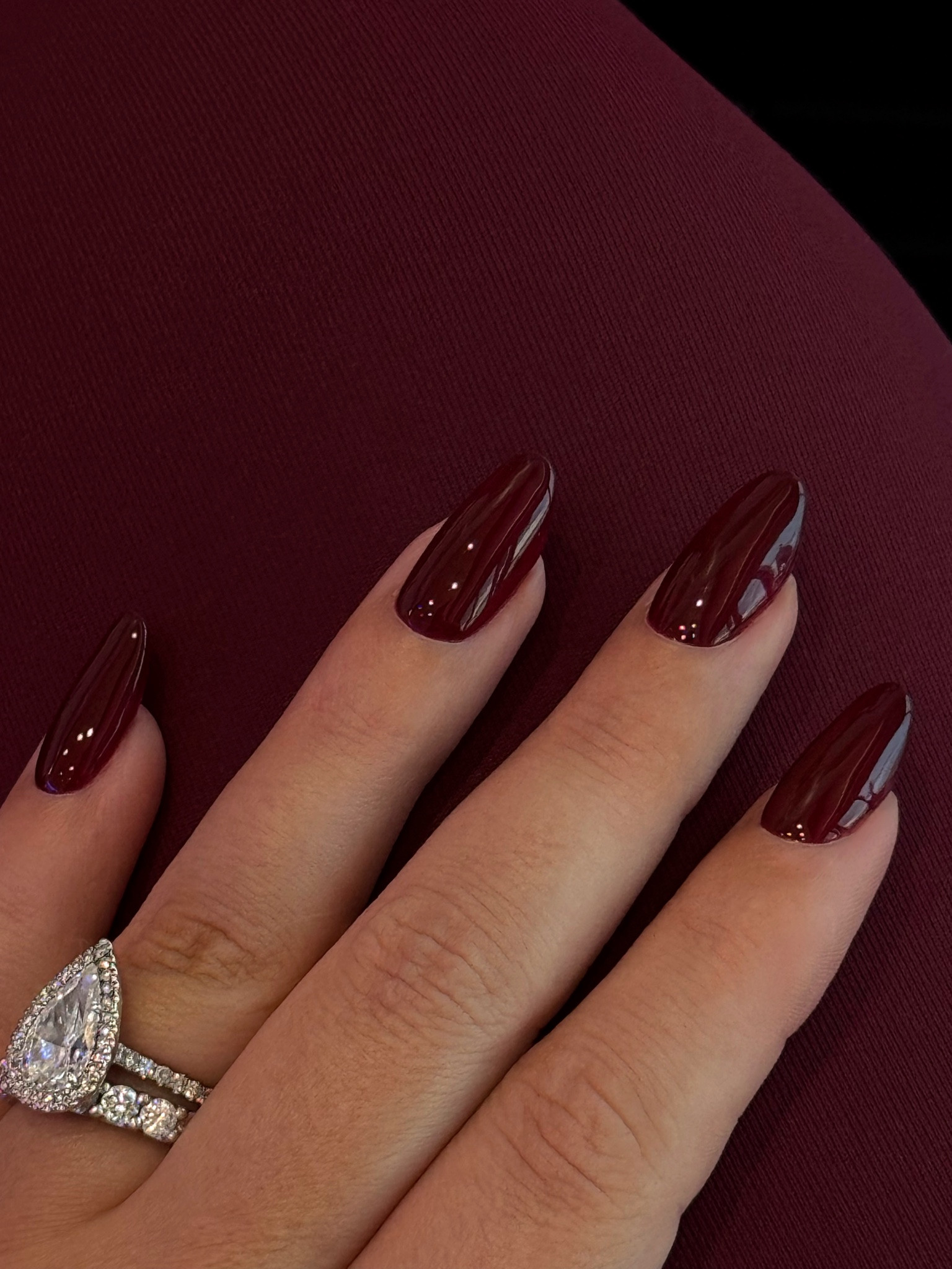 Fall nails, almond nails, burgundy nails, wine nails 