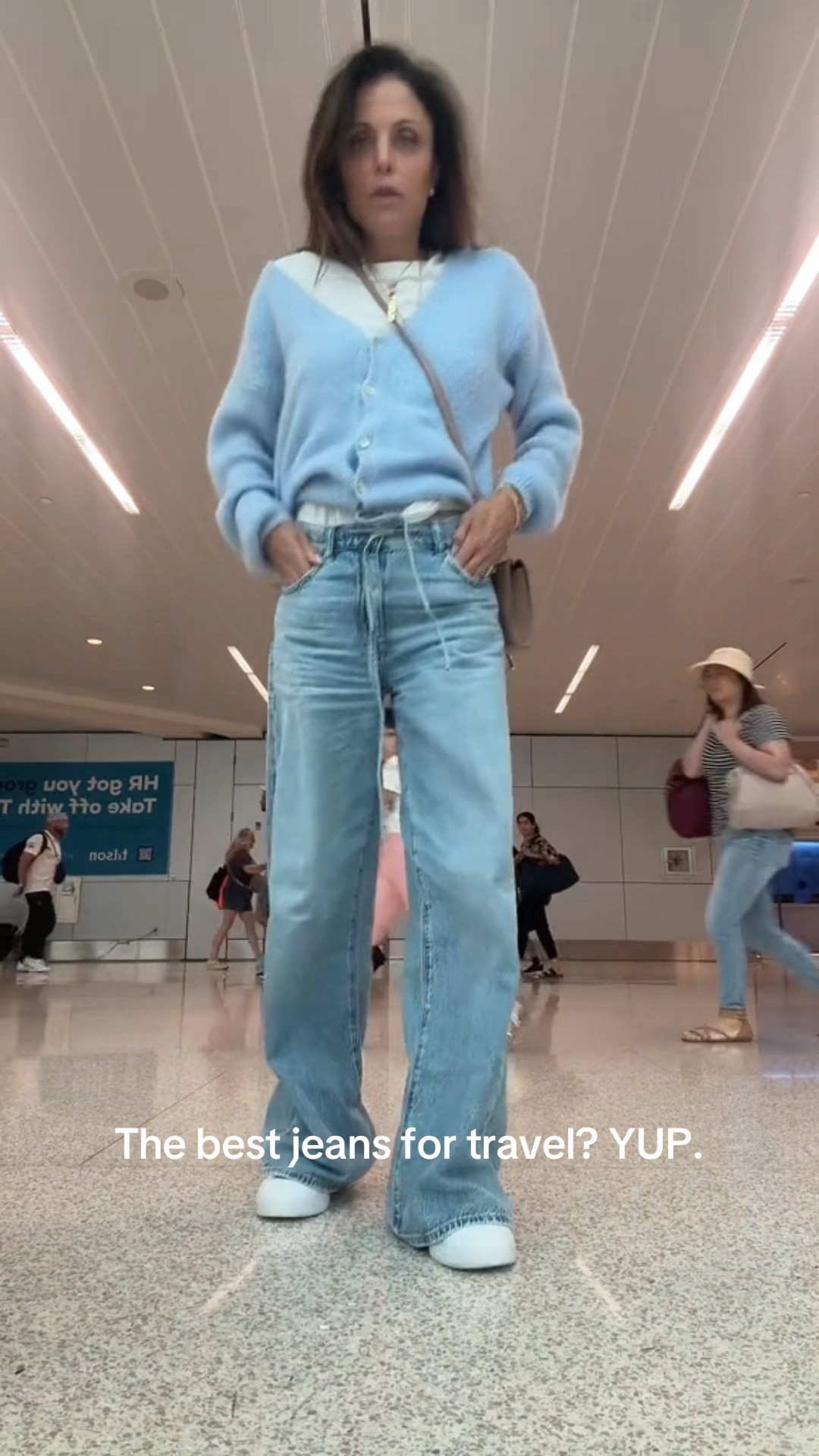 Bethenny Frankel's favorite travel comfy drawstring Madewell jeans and perfect crewneck tee T-shirt

#LTKStyleTip #LTKFindsUnder50 #LTKFindsUnder100