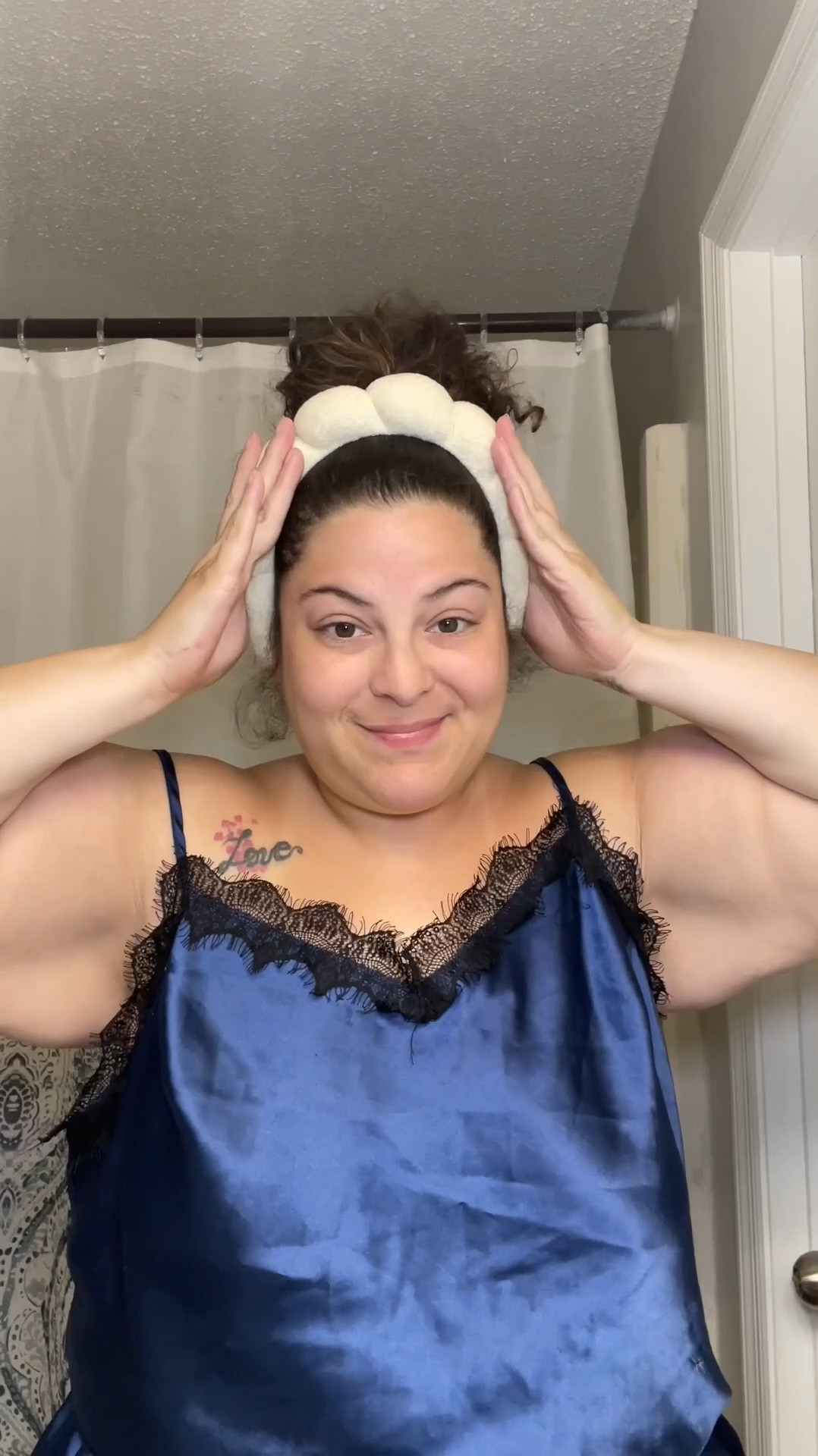 These are great products to grab as stocking stuffers and holiday gifts 🫶🏼 perfect for any skincare lover and the pjs are ❤️‍🔥

Skin care routine, spf , healthy skin, skin care , Plus size beauty creator, holiday gift ideas 
#LTKVideo 

#LTKHoliday #LTKPlusSize #LTKBeauty