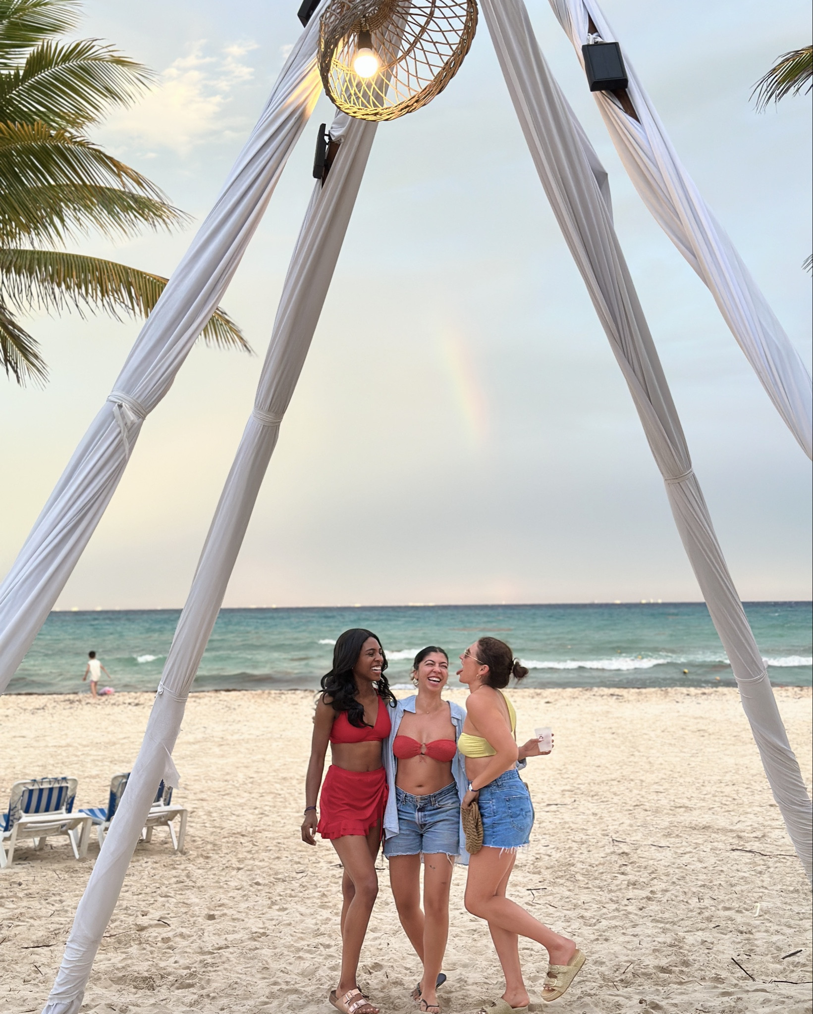 Vacation wear that’ll have you feeling lovely! 

Wearing size small. (5’9”)