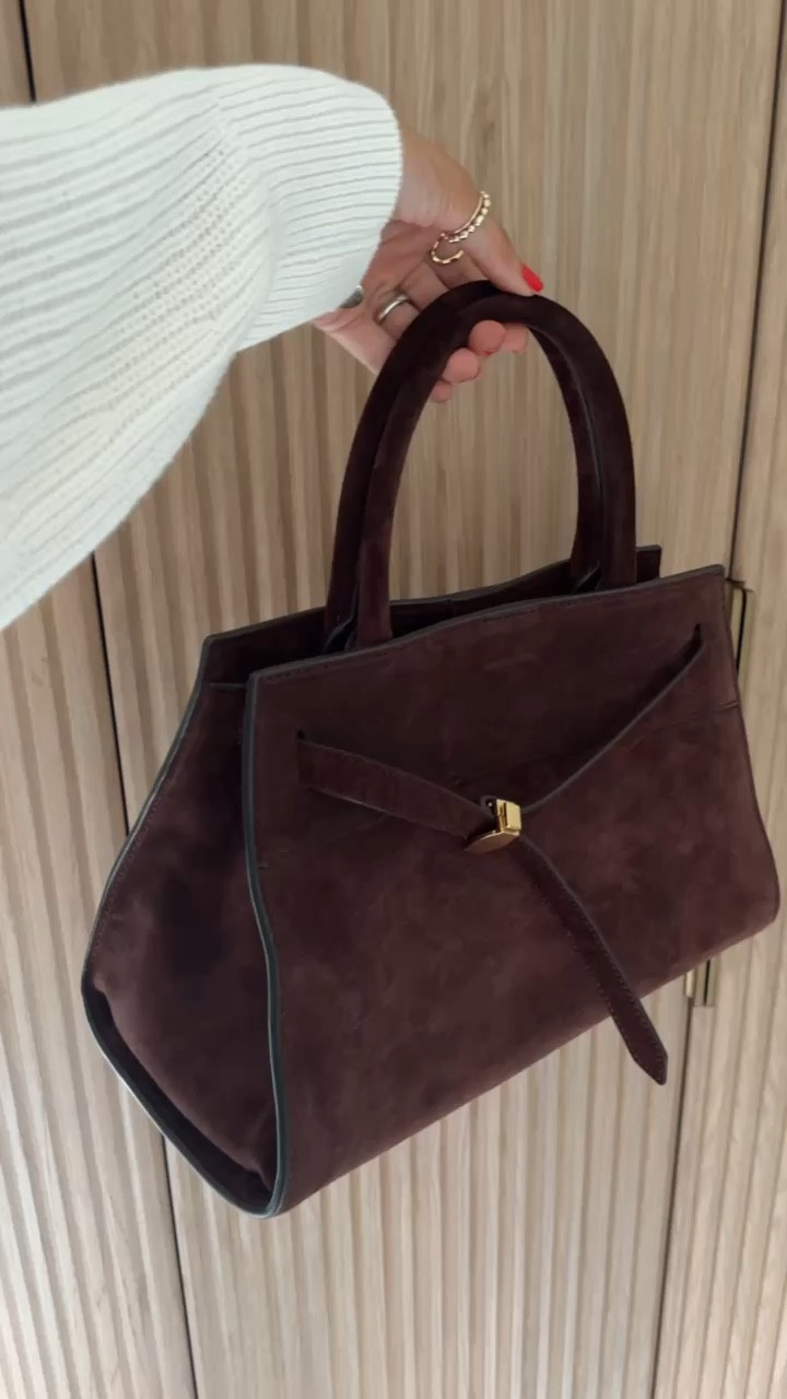 Designer suede handbag under 1k✨ #stylinbyaylin #aylin

#LTKItBag #LTKVideo #LTKStyleTip