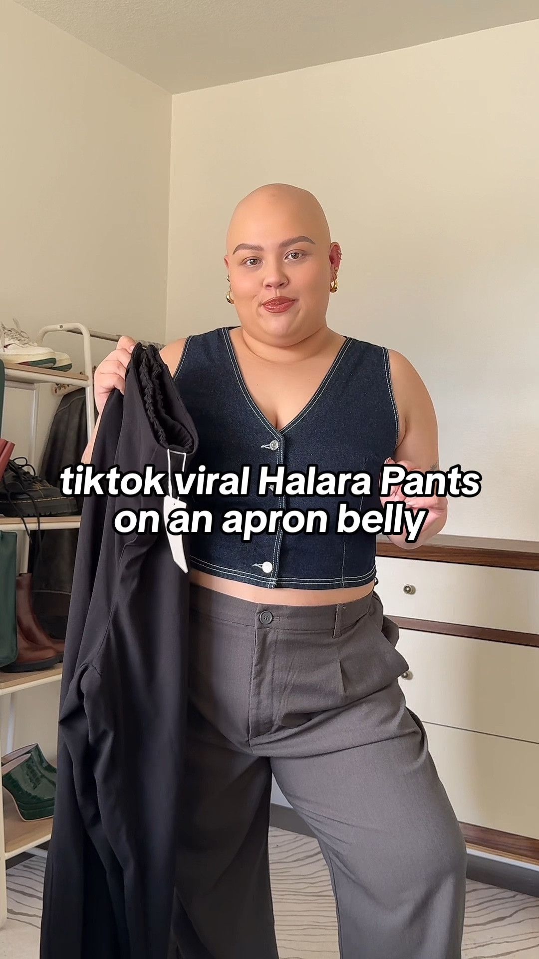 wearing a 2X and she fits PERFECTLY 🖤😻 || apron belly, tiktok viral pants, plus size pants, halara try on, stretchy pants, plus size casual wear, plus size outfit inspo

#LTKmidsize #LTKfindsunder50 #LTKplussize