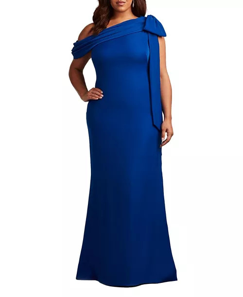 Plus Cassia Bow-Shoulder Crepe Gown | Bloomingdale's (US)