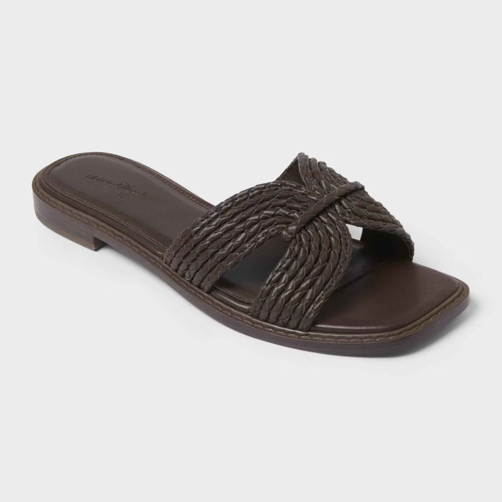 NEW ARRIVALS!! Women's Mia Woven Rope Sandals - Universal Thread in Brown



@Target 







#LTKTravel #LTKmomlife #LTKOver40