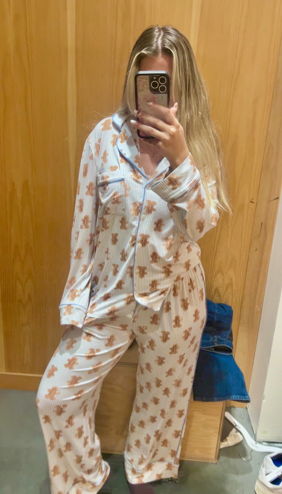 VIRAL AERIE GINGERBREAD CHRISTMAS PAJAMAS 🧸✨🎄 add these to your Christmas list asap because these are so so cute and comfyyyy ☃️ i sized up to a medium for a cozier fit !!! 🫶🏻 obsessed with these and will be wearing them on repeat this holiday season 💌

#LTKSeasonal #LTKSaleAlert #LTKGiftGuide