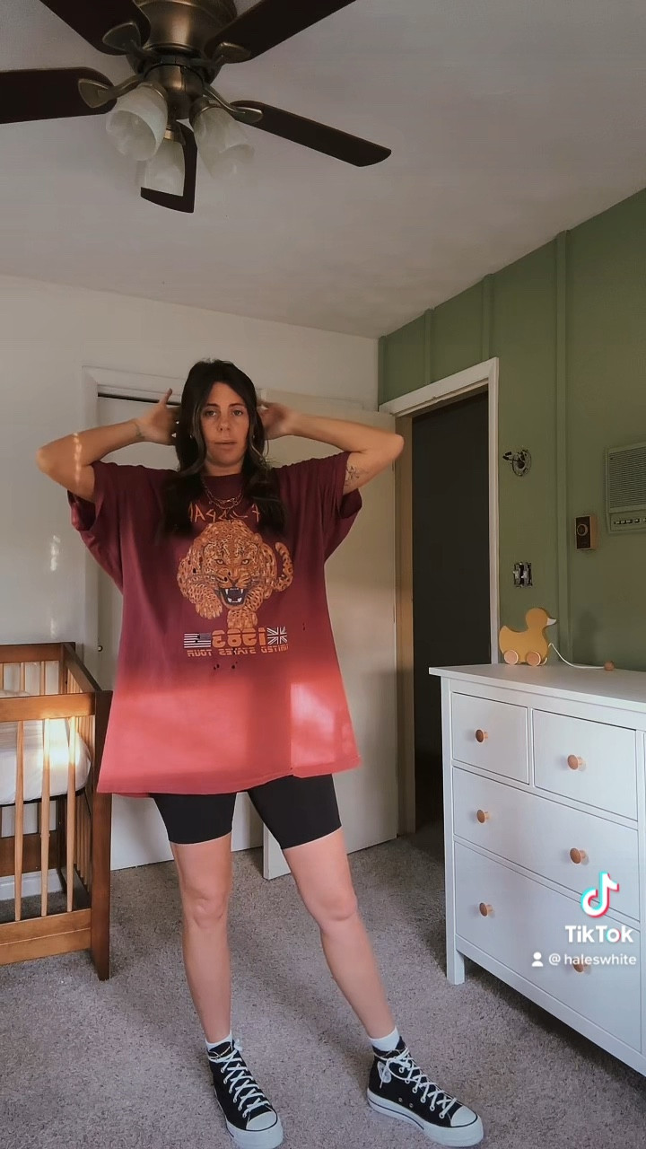 Another non maternity fit we are making work in the third trimester 

#LTKbump