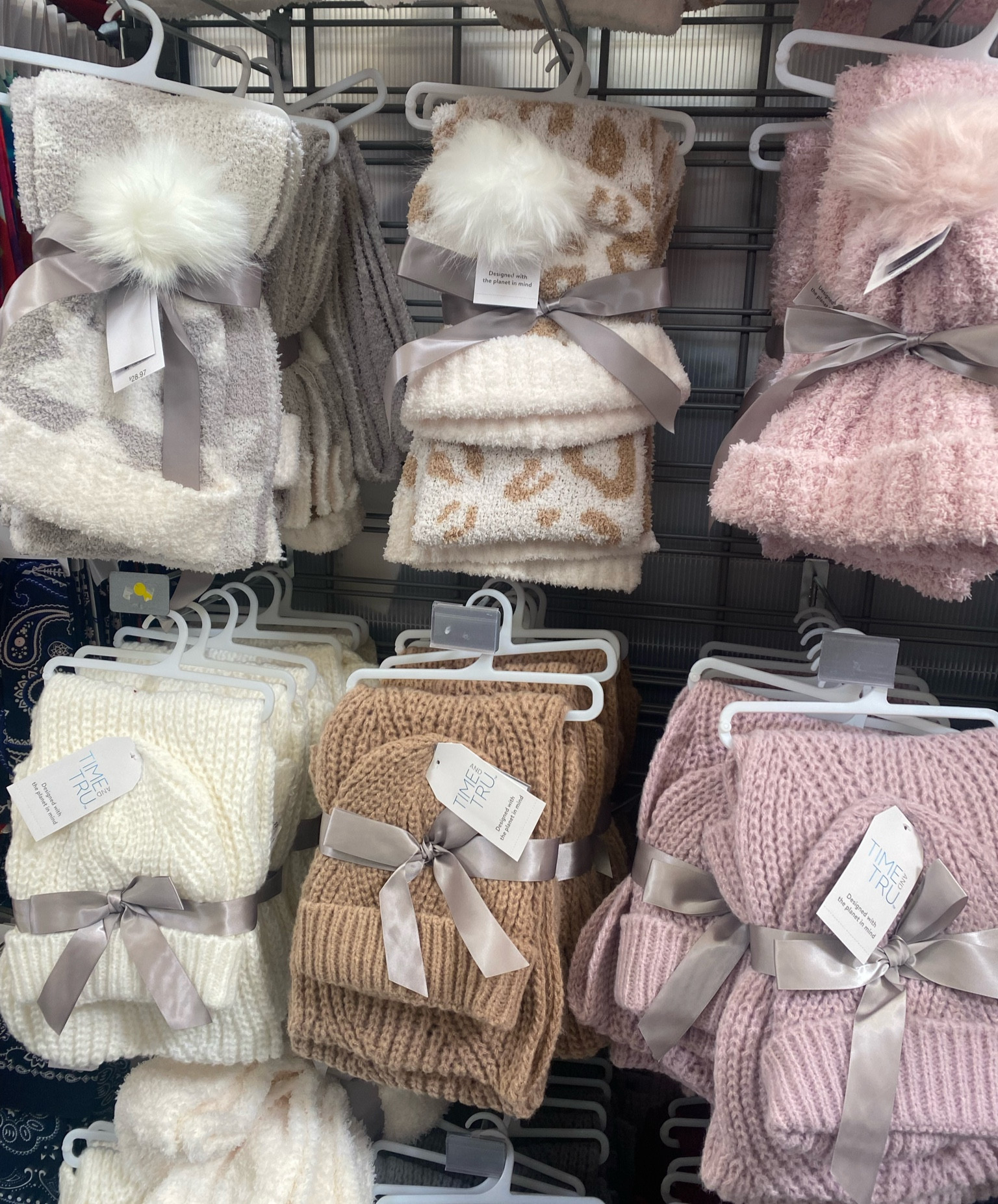 Beanie and scarf set, gift guide, gifts for her 

#LTKHoliday #LTKGiftGuide #LTKFind