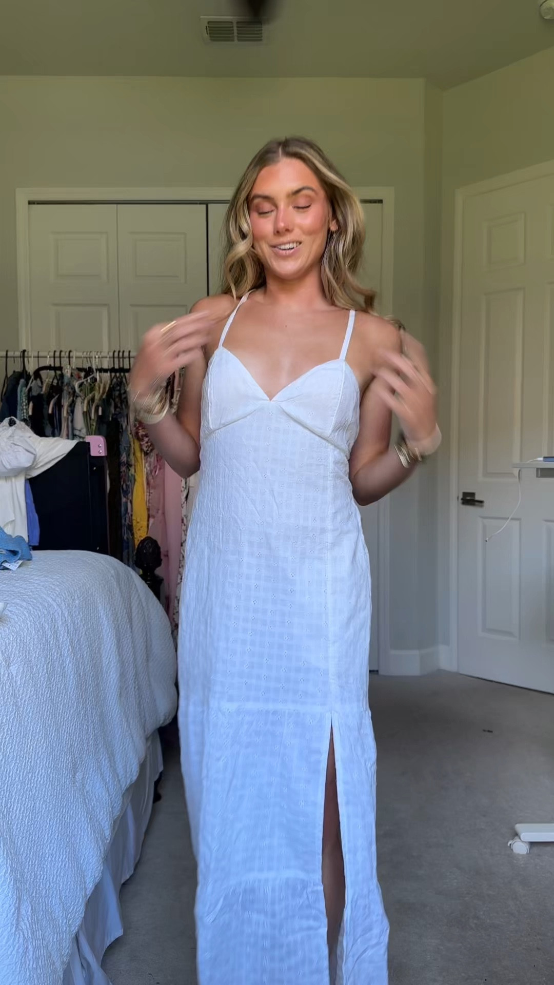 Hollister open back maxi drsss size XS  

#LTKFindsUnder50 #LTKSaleAlert #LTKWedding