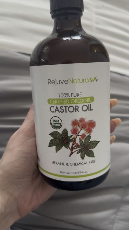 RejuveNaturals Castor Oil (16oz Glass Bottle) USDA Certified Organic, 100% Pure, Cold Pressed, Hexane Free. Boost Hair Growth for Thicker, Fuller Hair, Lashes & Eyebrows.

#LTKbeauty #LTKVideo #LTKMostLoved