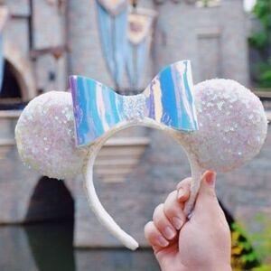 Disney Parks white Iridescent Glitter Sequin Minnie Mouse Ears Headband | Poshmark