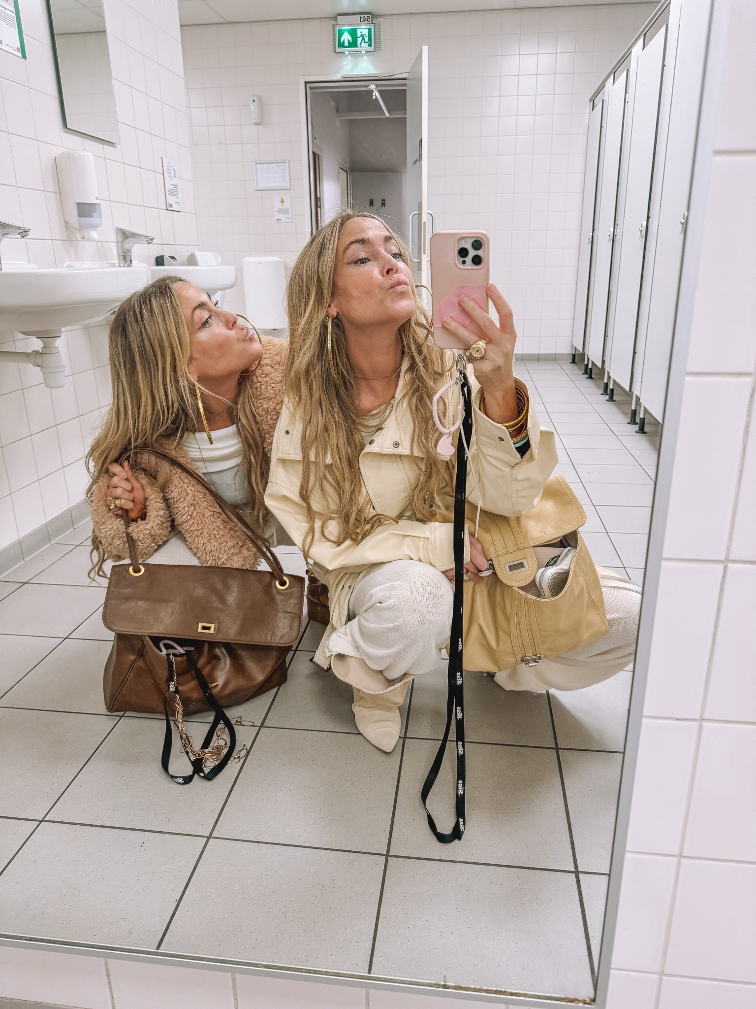 Brown bag you all wanna know about linked fy cuties xoxo

#LTKFashionMonth #LTKbag #LTKworkwear