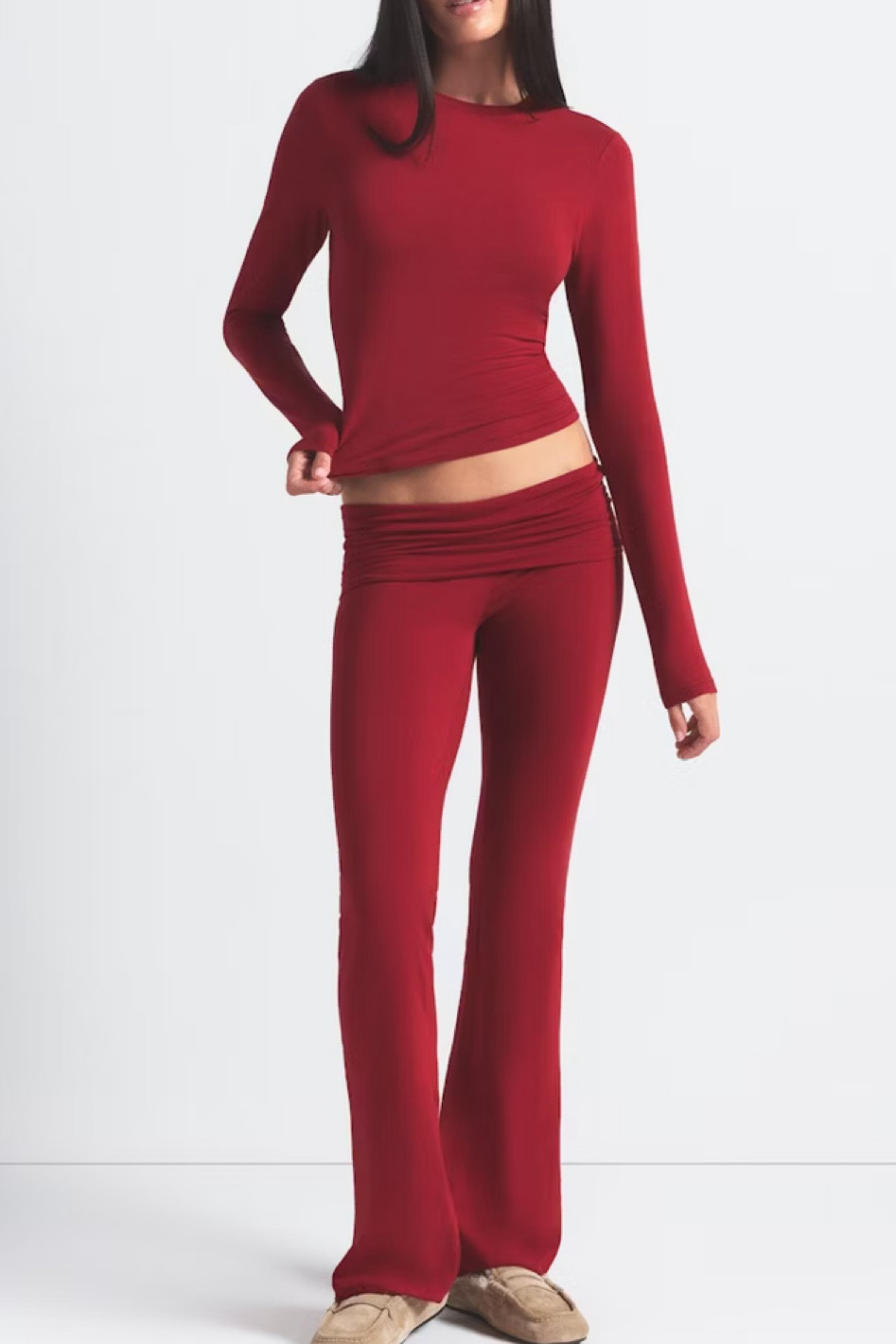 Skims red lounge pants 

#LTKHoliday #LTKU #LTKSeasonal
