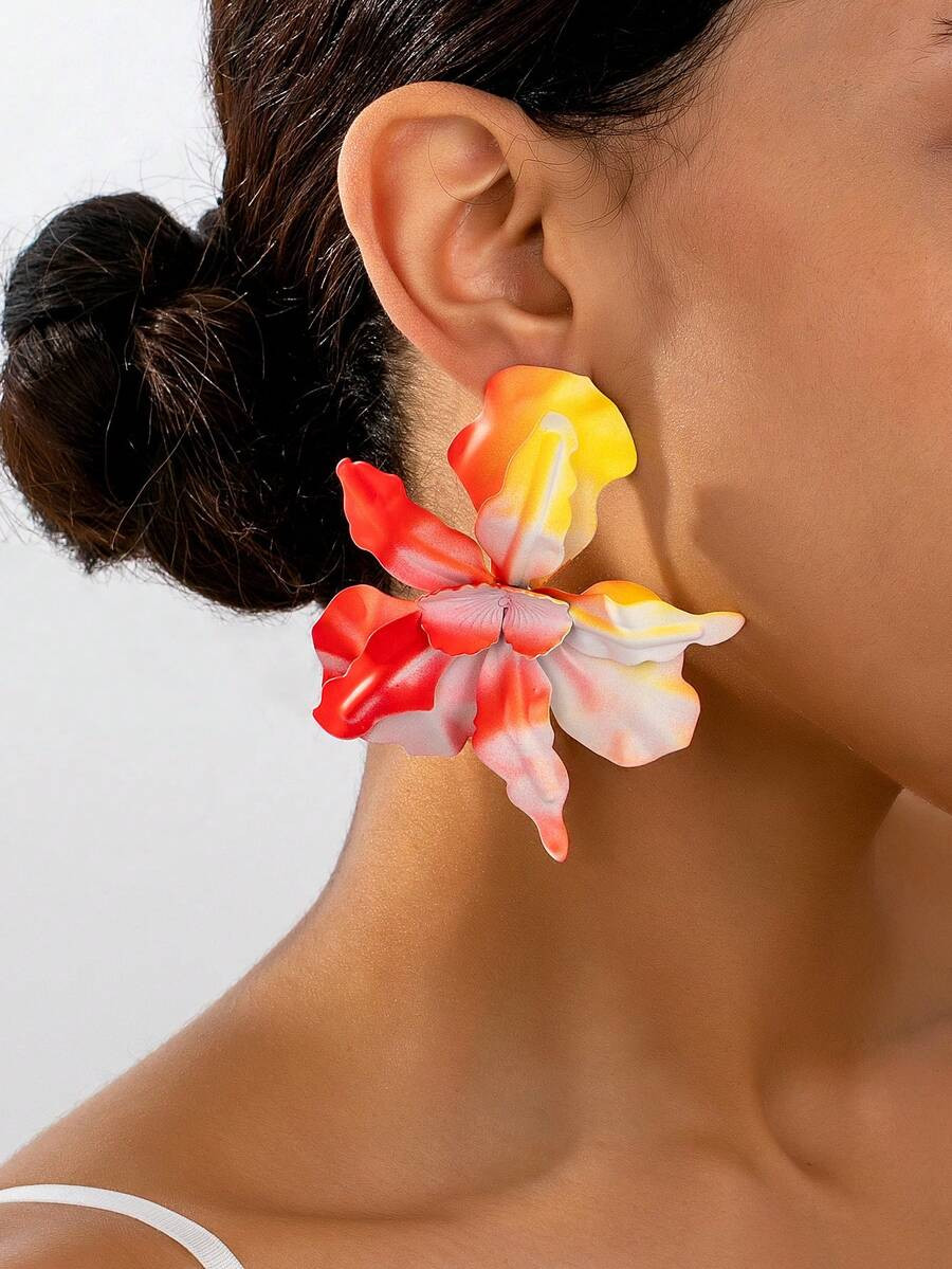 1 Pair Floral Design Stud Earrings, Fashionable Holiday Style For Women, Random Flower Type & Col... | SHEIN