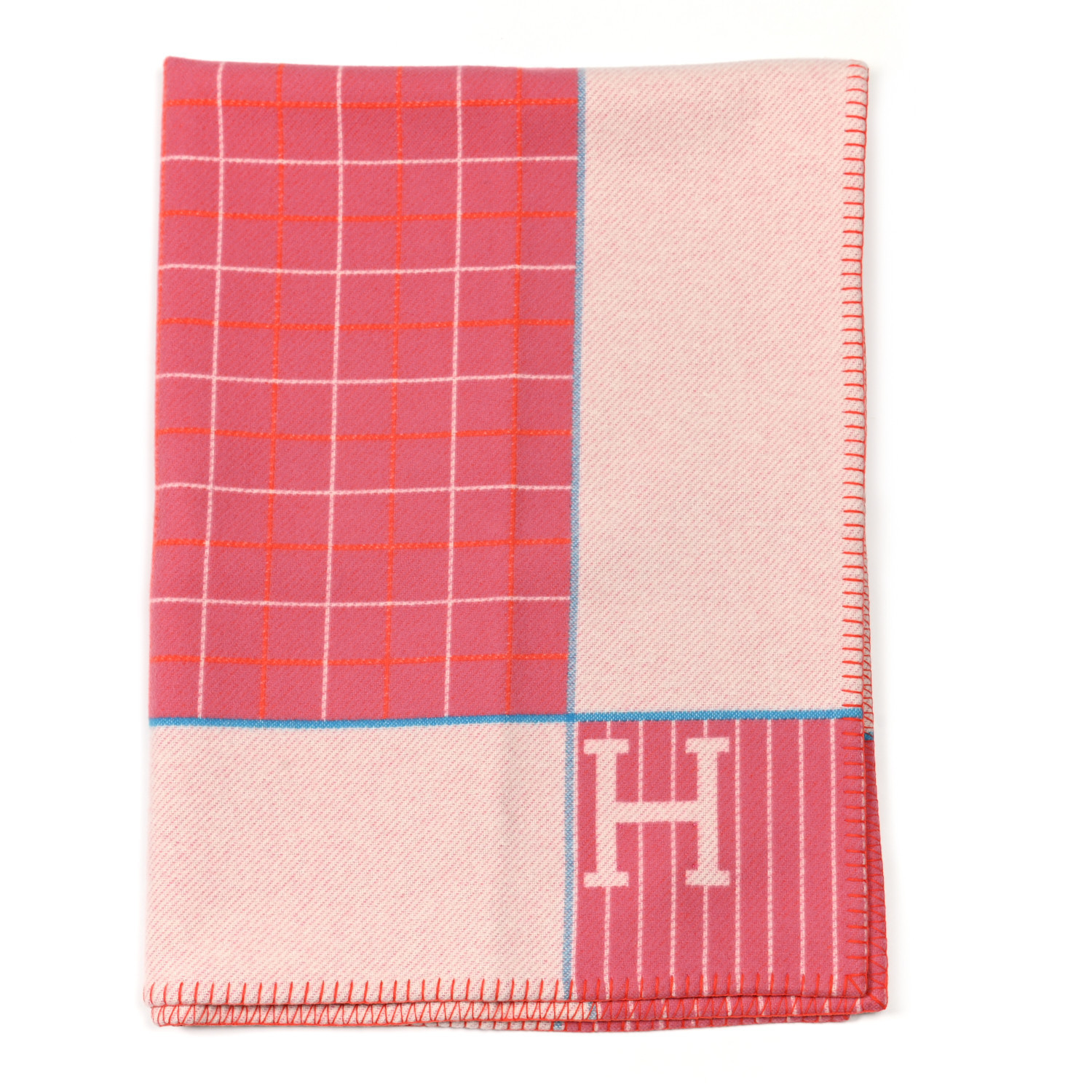 HERMES

Wool Cashmere Avalon Passe-Passe Blanket Figue | Fashionphile