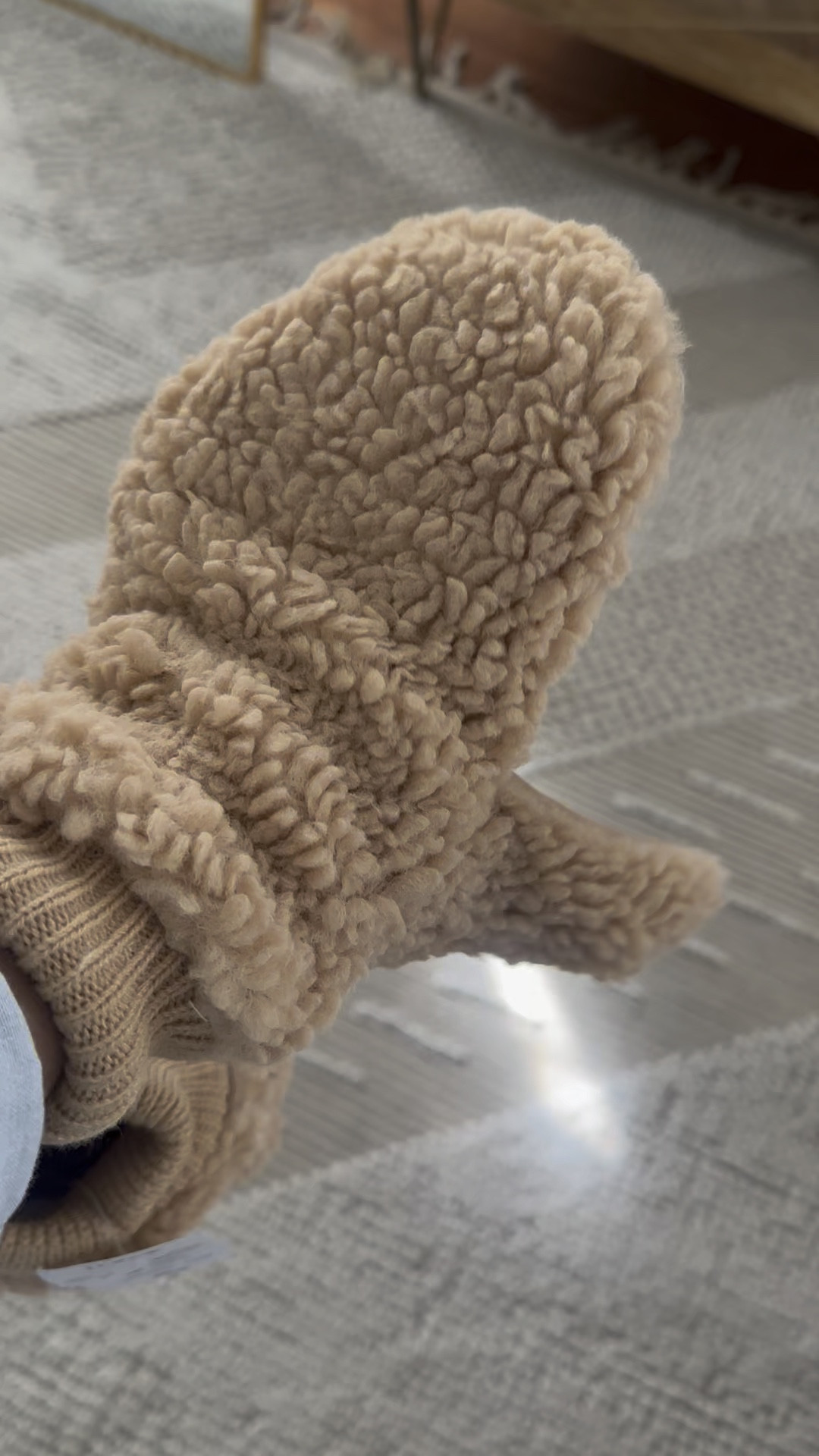 How cute are these gloves from J Crew Factory?! 

#LTKfindsunder50 #LTKGiftGuide #LTKSeasonal