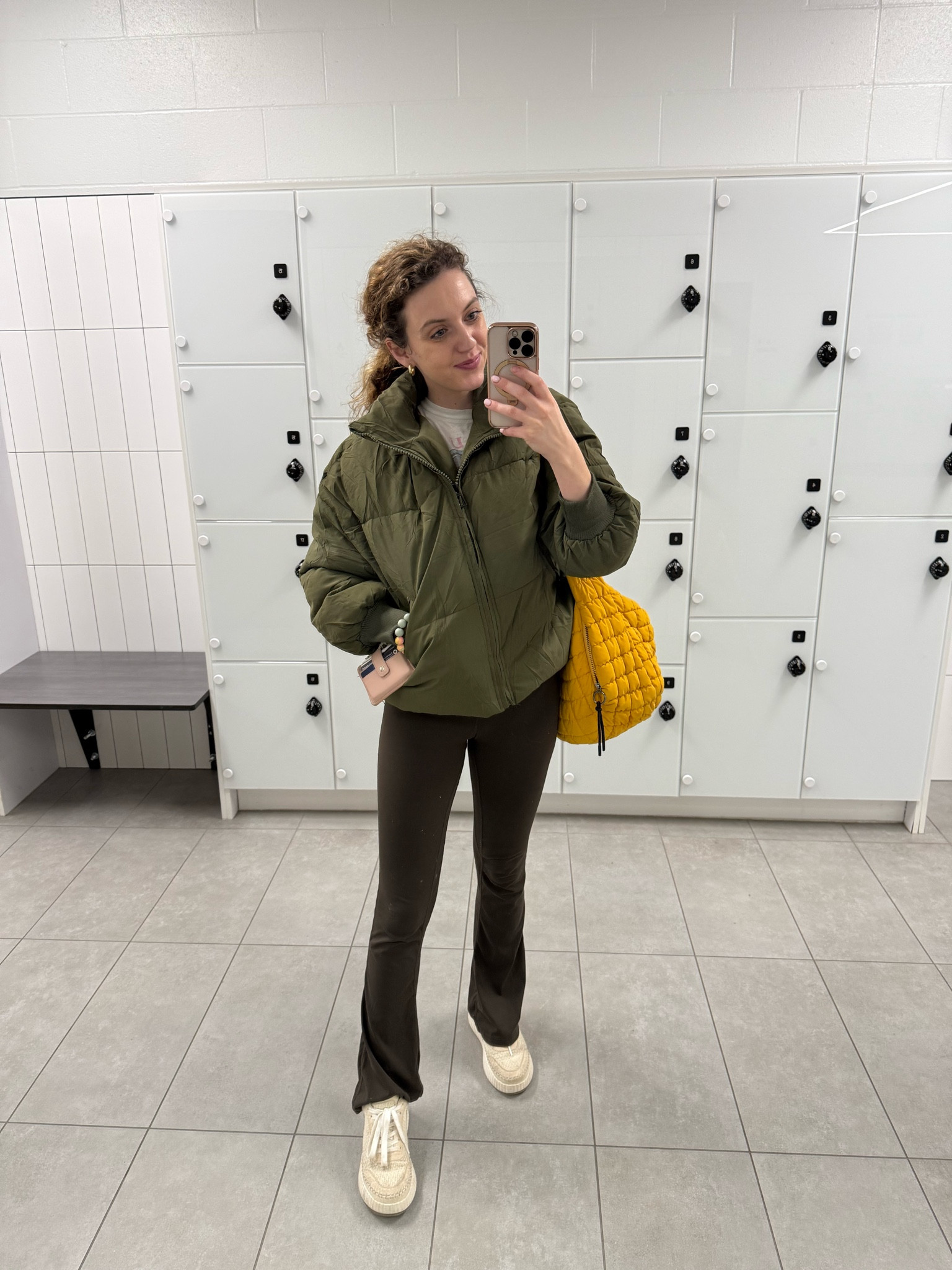 Gym OOTD - Amazing puffer & leggings, target shoes, amazon puffer bag! 

#LTKFamily #LTKFitness #LTKActive