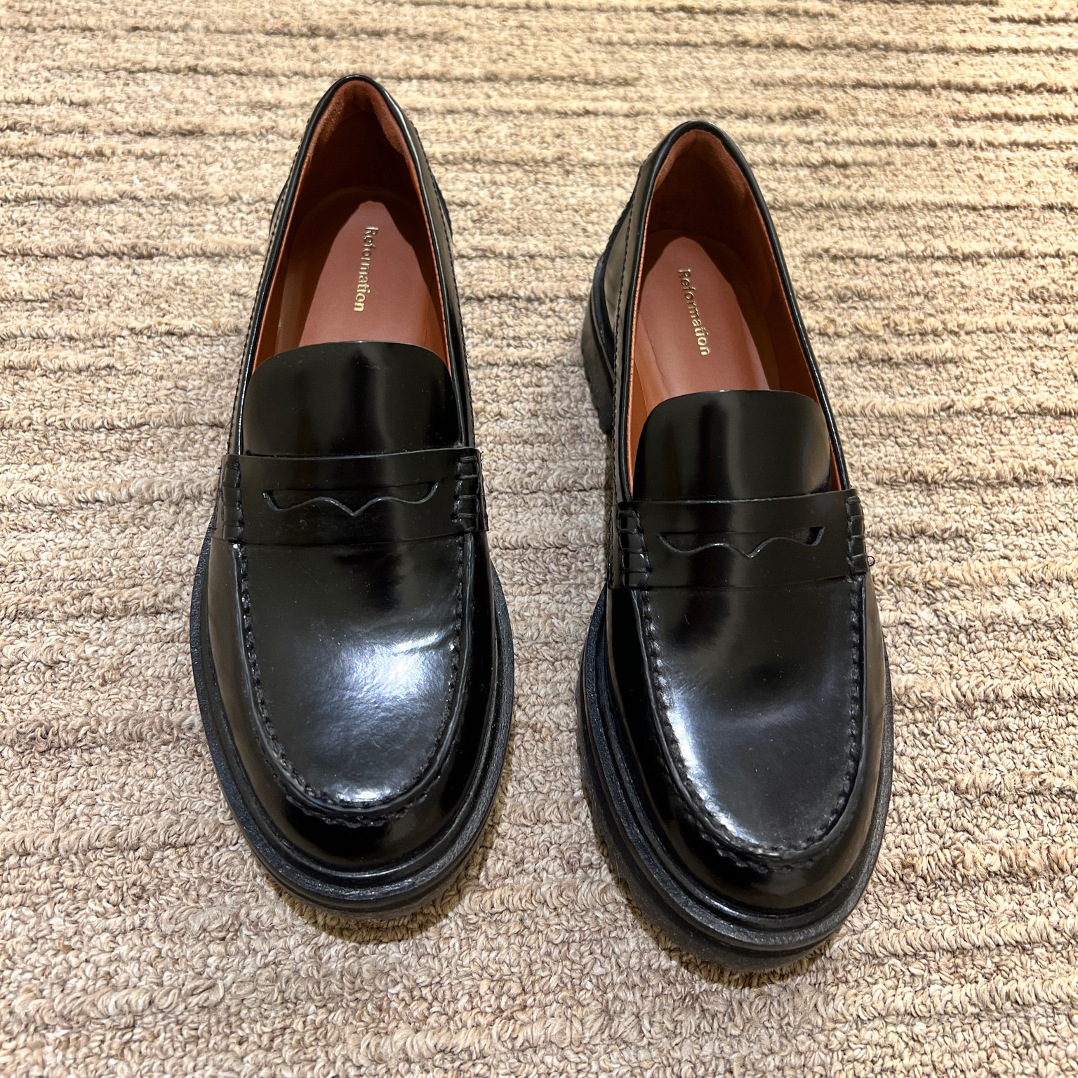 Perfect pant shoes for every color and style of pant

#loafers