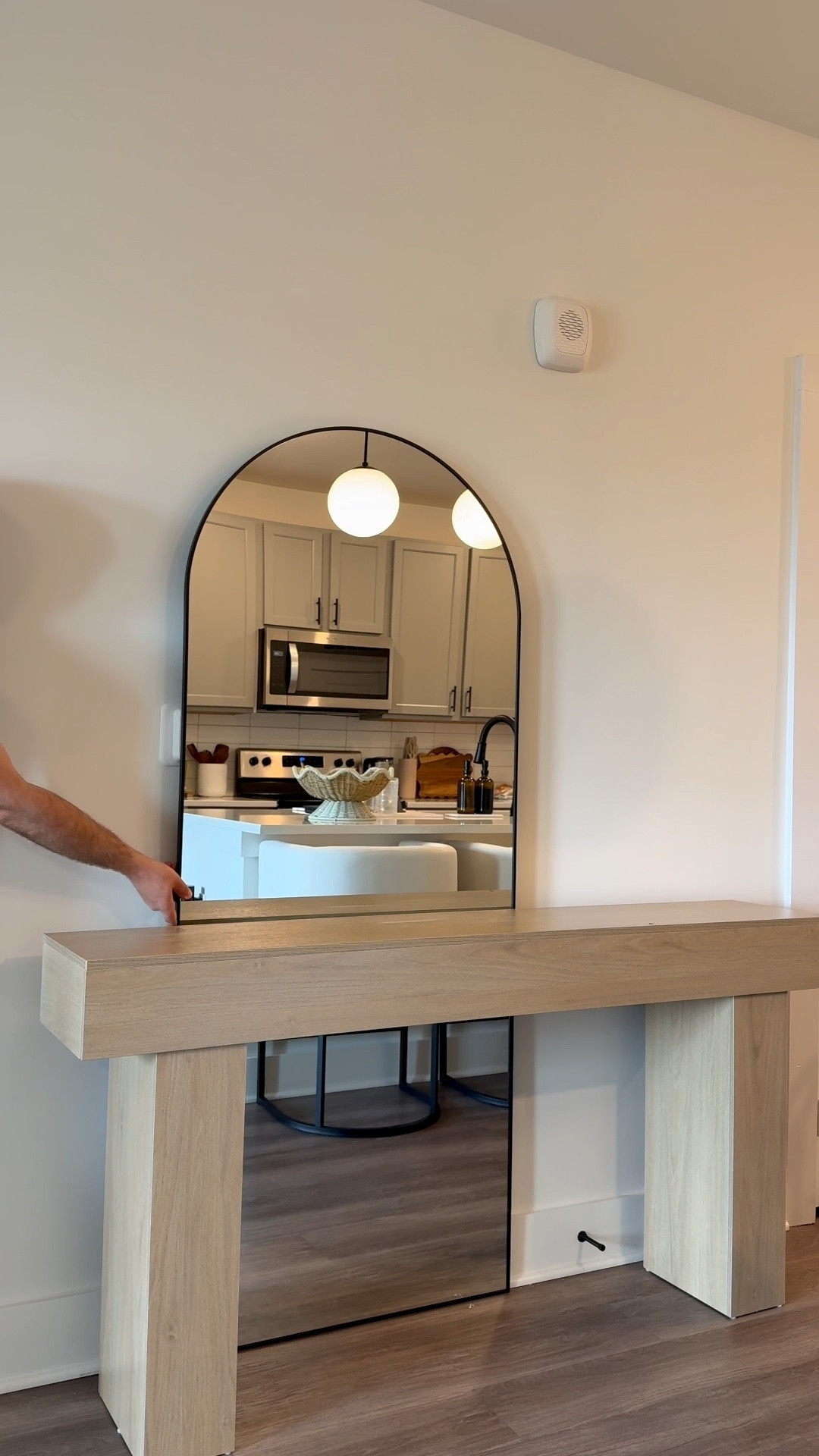 In love with this new console table 😍 best part- it’s under $130!! Looks so similar to a designer version that’s over 2k! 

Designer inspired home finds, Amazon console table, oak console table, console table styling, spring decor, Amazon home decor,
 

#LTKSaleAlert #LTKSeasonal #LTKHome