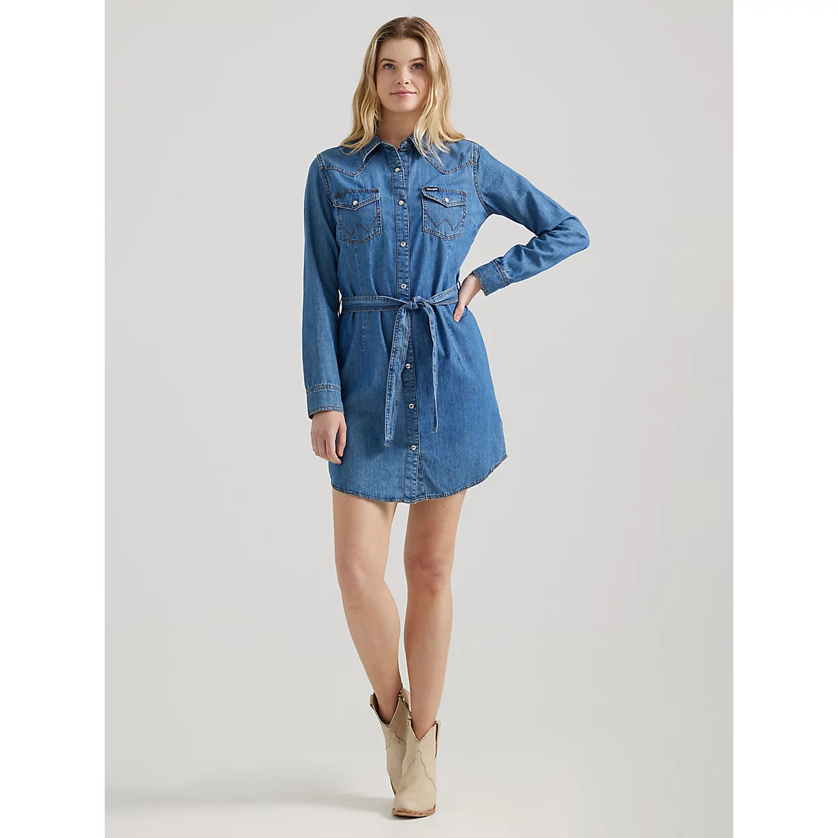 Women's Long Sleeve Western Snap Denim Dress in Mid Denim | Wrangler