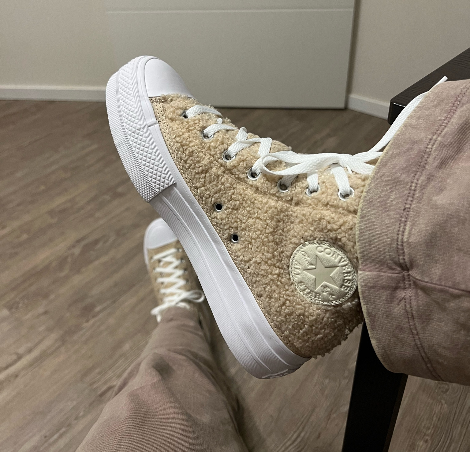 You need these 😍 I am a true size 9 (EU 40) & sized down to an 8.5 (EU 39.5) 🤍

#LTKfit #LTKunder100 #LTKshoecrush