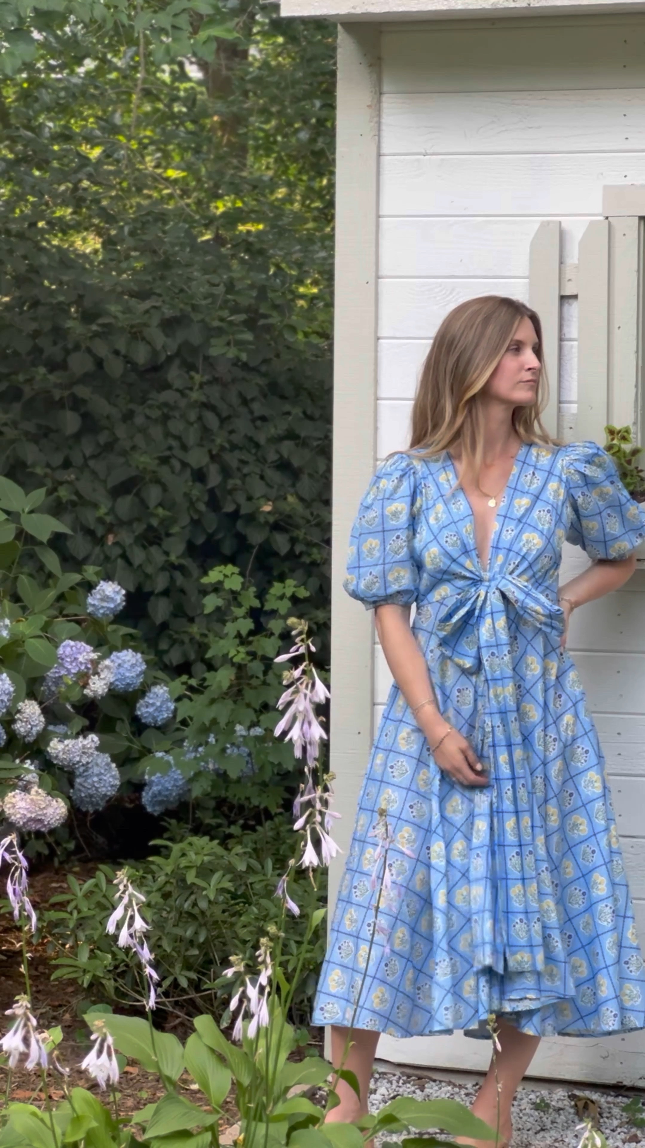 Pretend you’re abroad like everyone else on your feed with these stunningly comfortable pieces from the @beyondbyvera Dolce Vita collection! These bold prints, feminine details and lightweight fabrics make for the perfect day to night way to dress up in comfort! Shop all via my LTK shop or 
