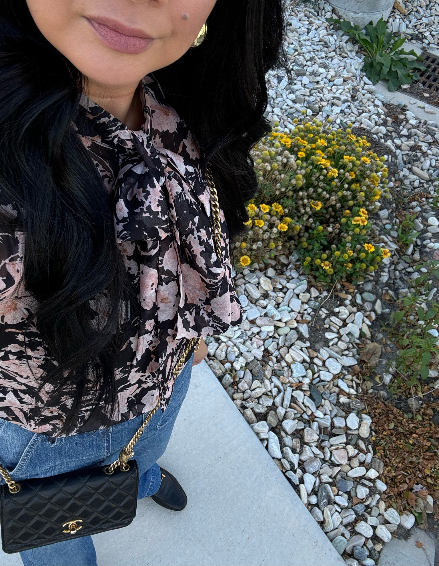 Fall OOTD.  Pretty blouses paired with wide leg denim and loafers for an elevated look.


Revolve, Madewell, Chanel

#LTKshoecrush #LTKover40 #LTKstyletip