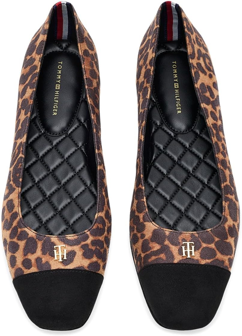 Tommy Hilfiger Bekim | Amazon (US)