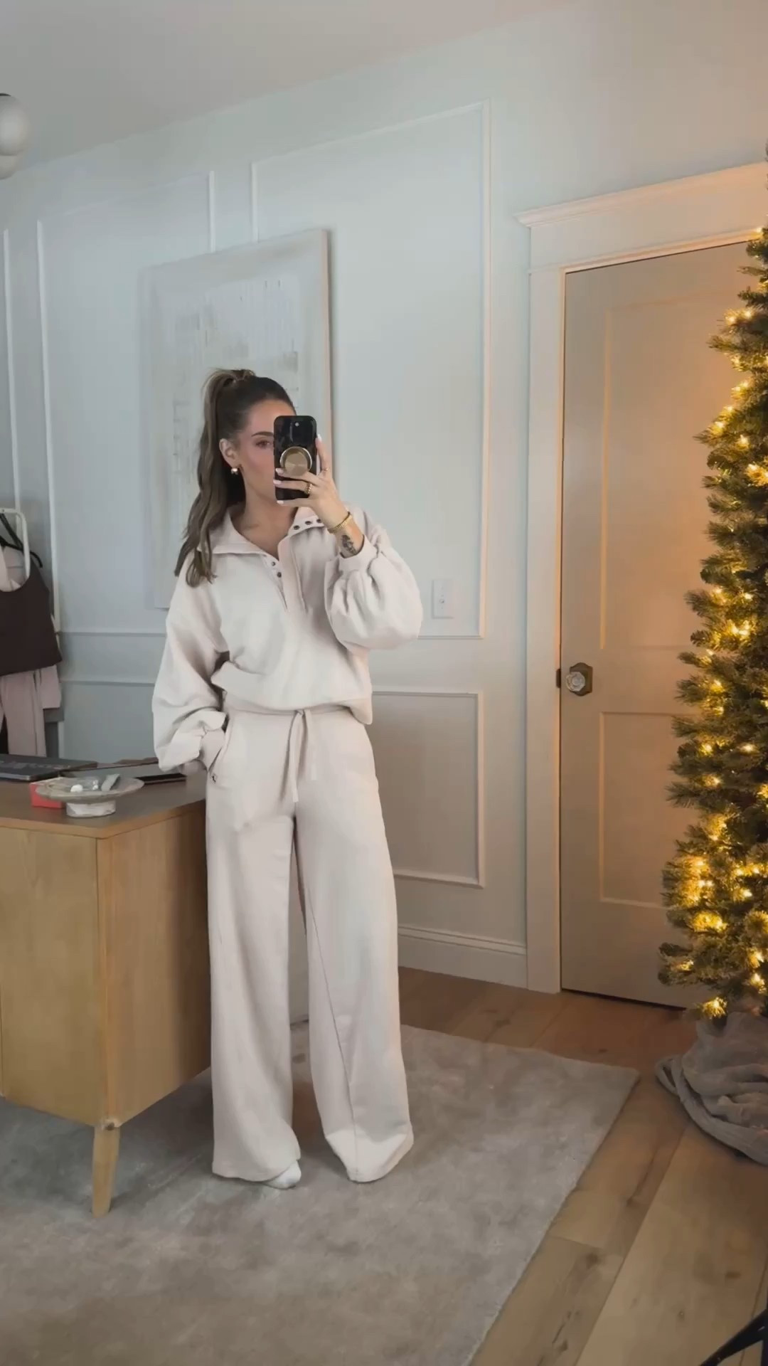 SO COMFY and the fit is perfection! 

 

#LTKootd #LTKmomlife #LTKActive