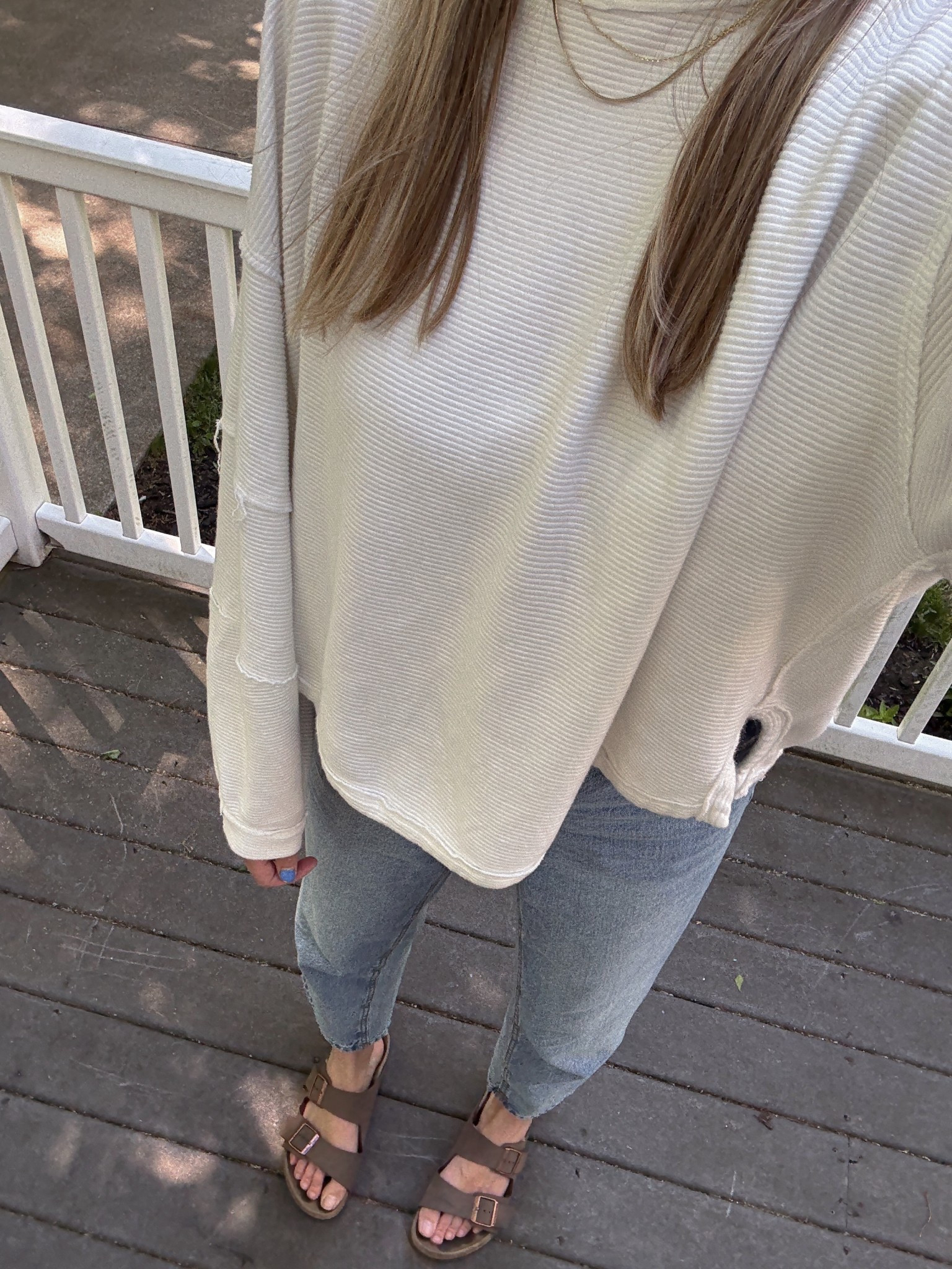 The best throw on white long sleeve and so versatile — I’ve worn it with athleisure and also with jeans. Runs TTS.

Jeans are sold out but linked similarr

#LTKFindsUnder100 #LTKStyleTip