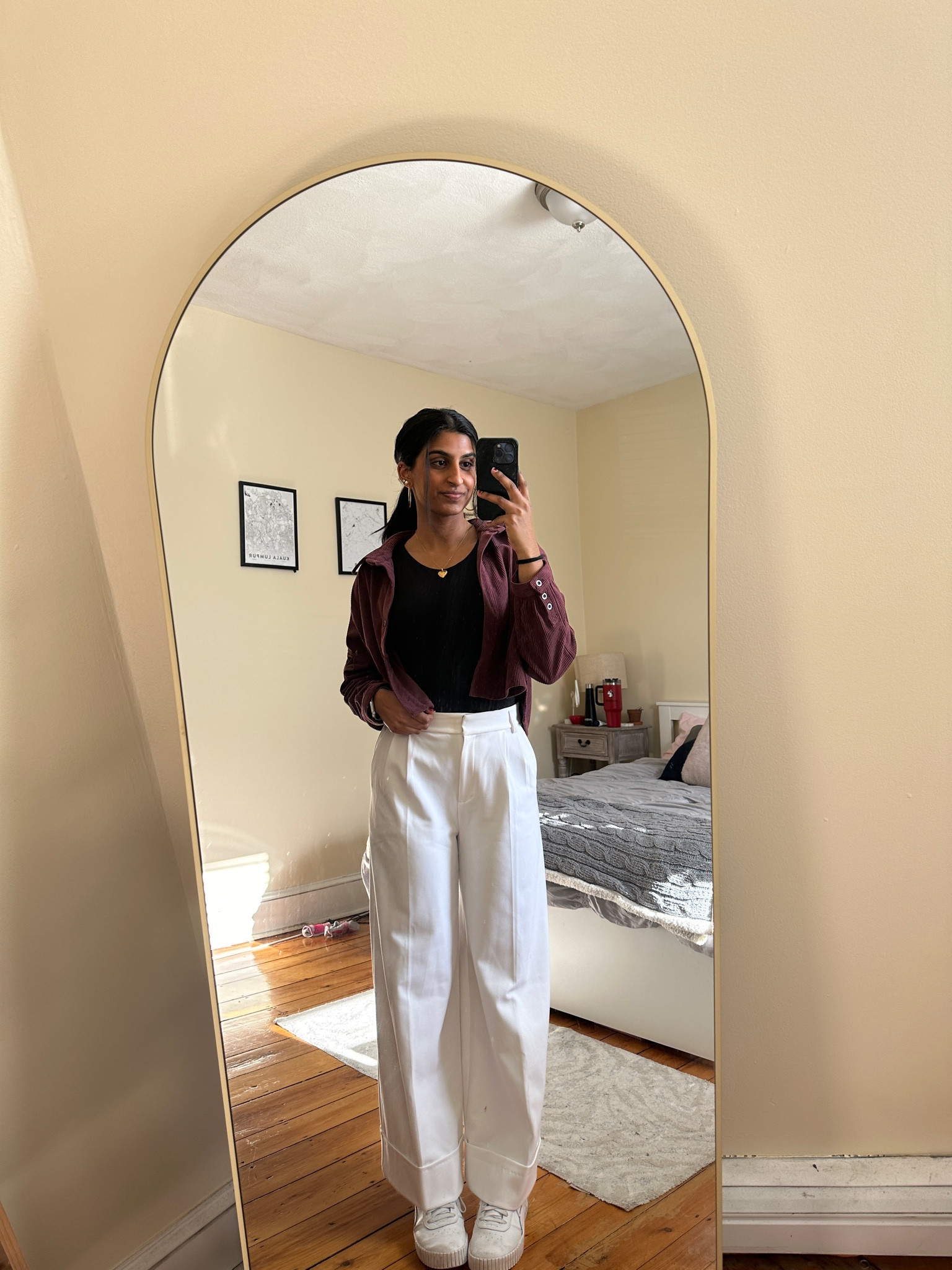 Business casual outfit for work

Spring outfit inspo women’s work outfit express pants dress pants thread and supply corduroy jacket bodysuit puma sneakers


Button up is from thread & supply, I’ve linked a similar style! Pants are express- they no longer have the white color, but I linked a similar style! As well as the original in grey :)

#LTKworkwear #LTKSeasonal #LTKstyletip